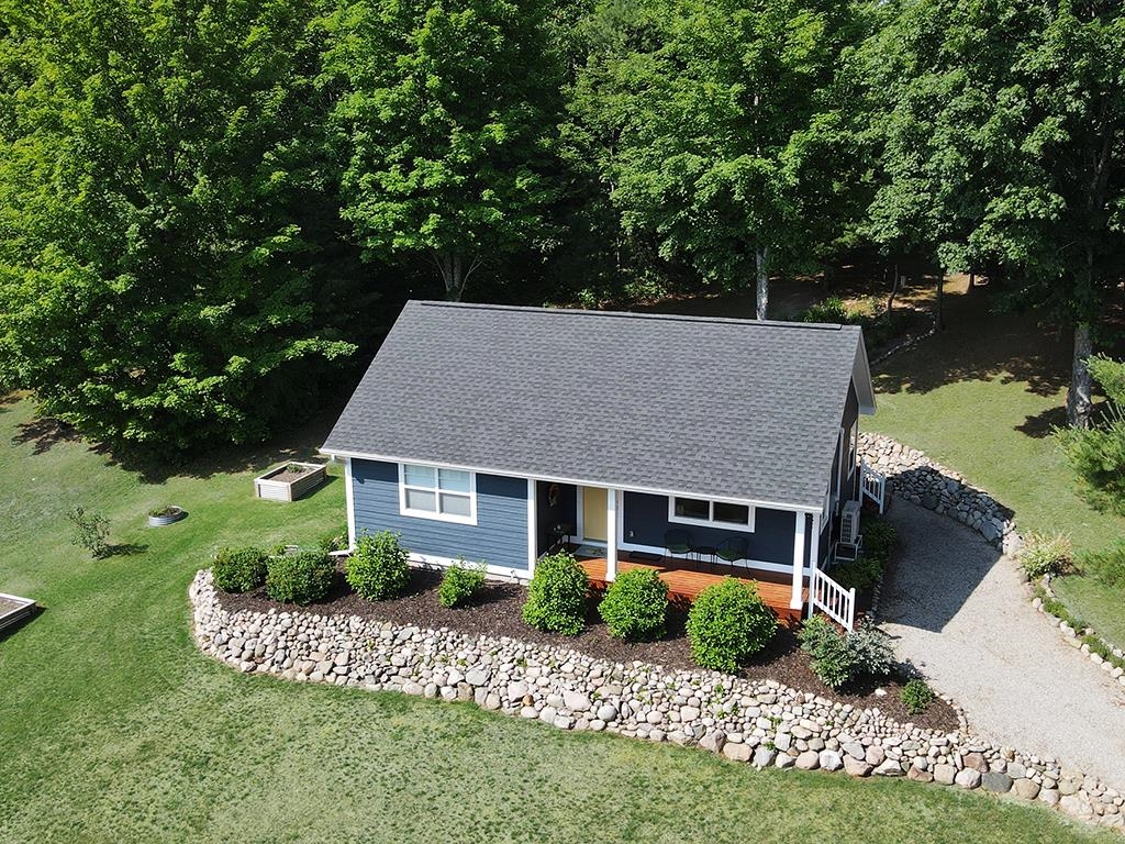 8350 E Horn Road Property Photo 1