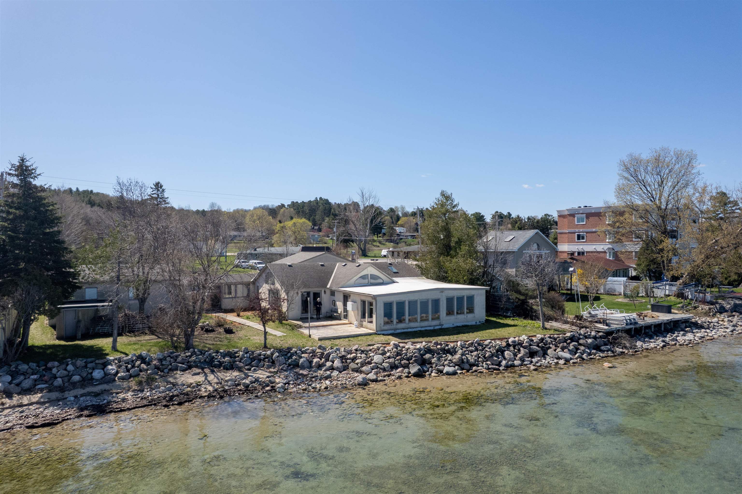 5271 Us-31 N Property Photo 1