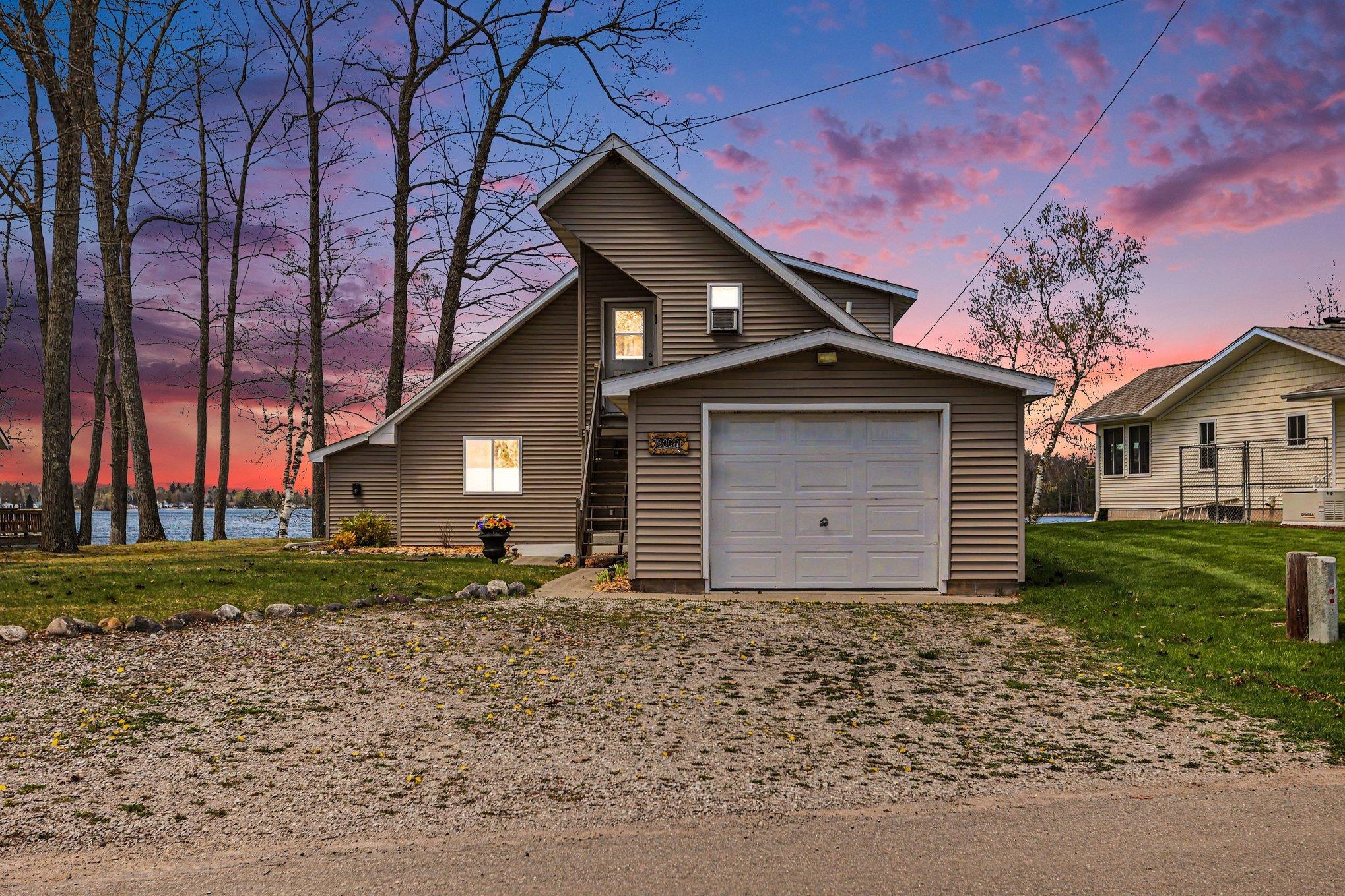 8006 Lakeside Boulevard Property Photo 3