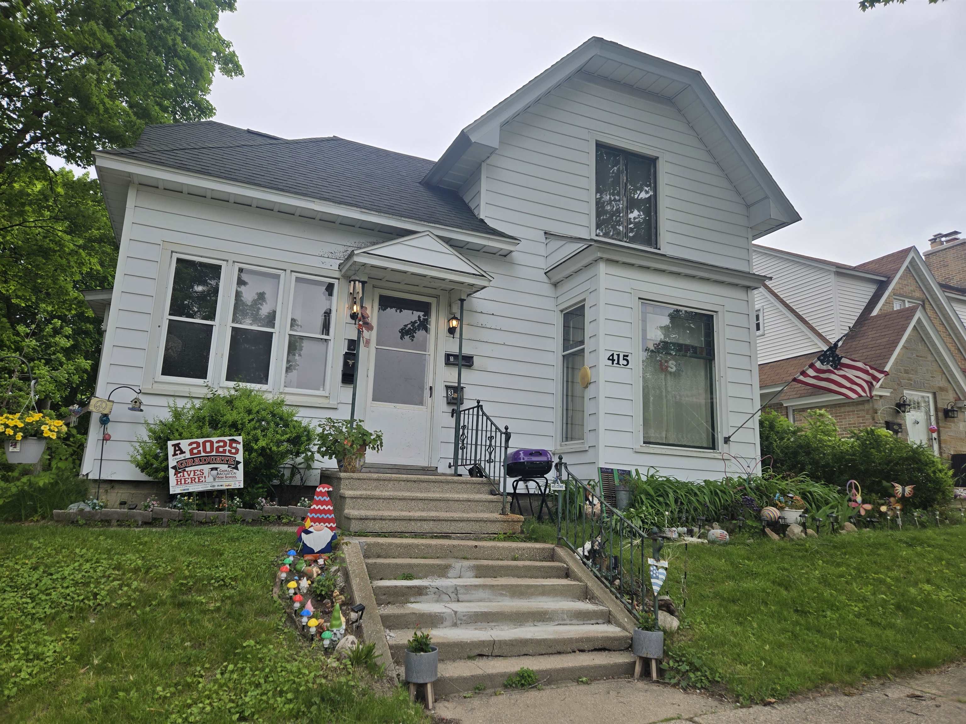 415 E Harris Street Property Photo 2