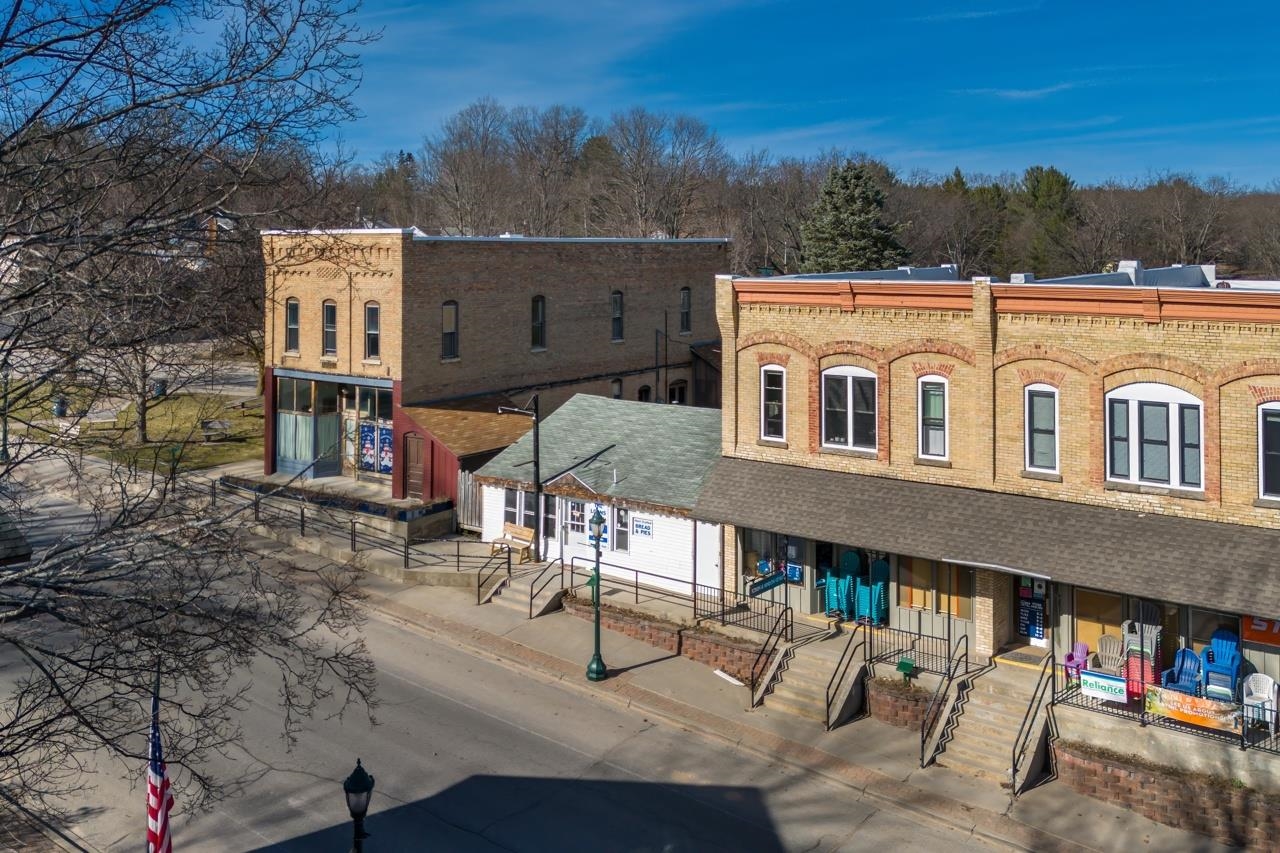 115 E State Street Property Photo 2