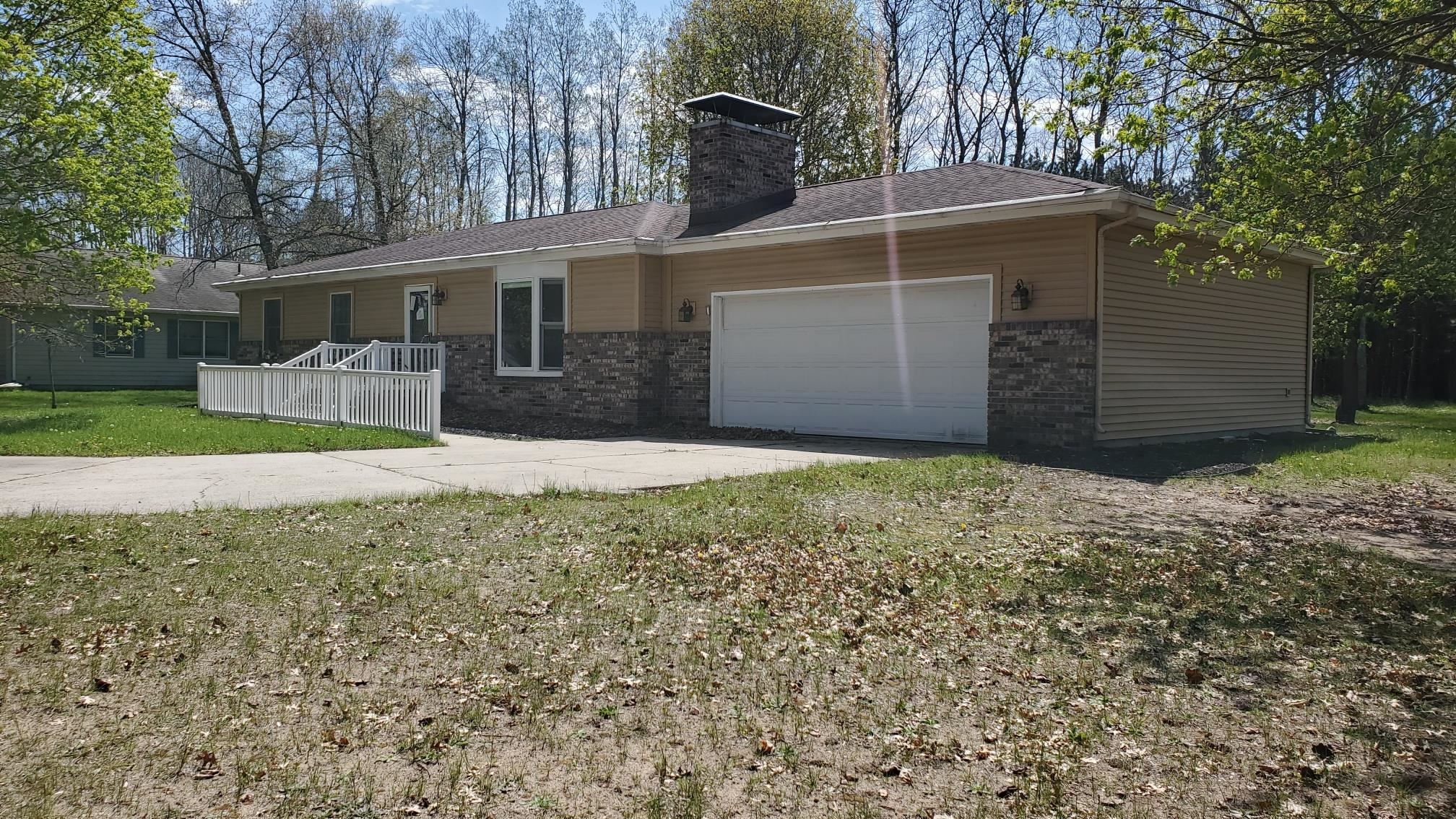 15801 Belmont Drive Property Photo 1