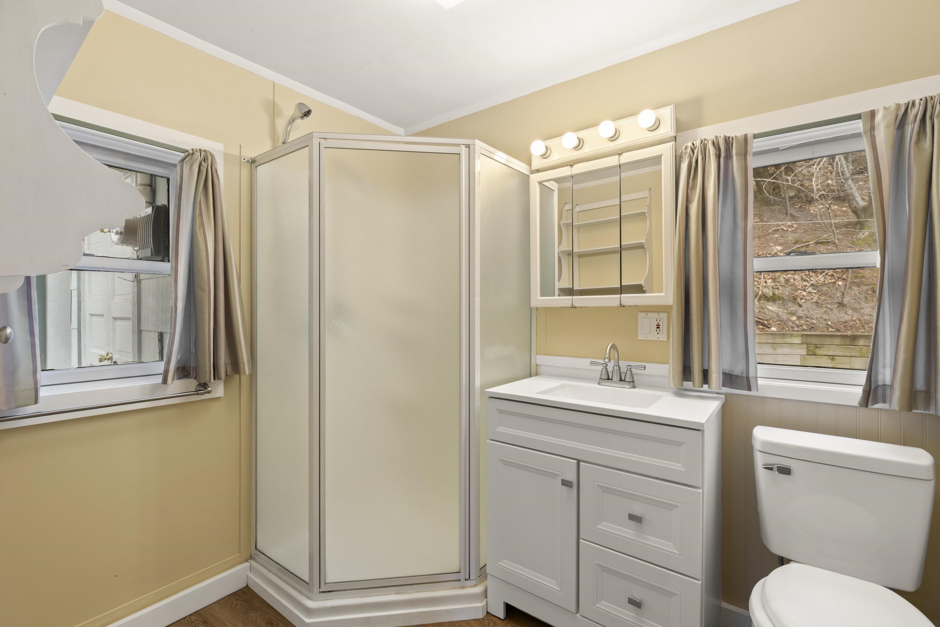 8368 Portage Point Drive Property Photo 22