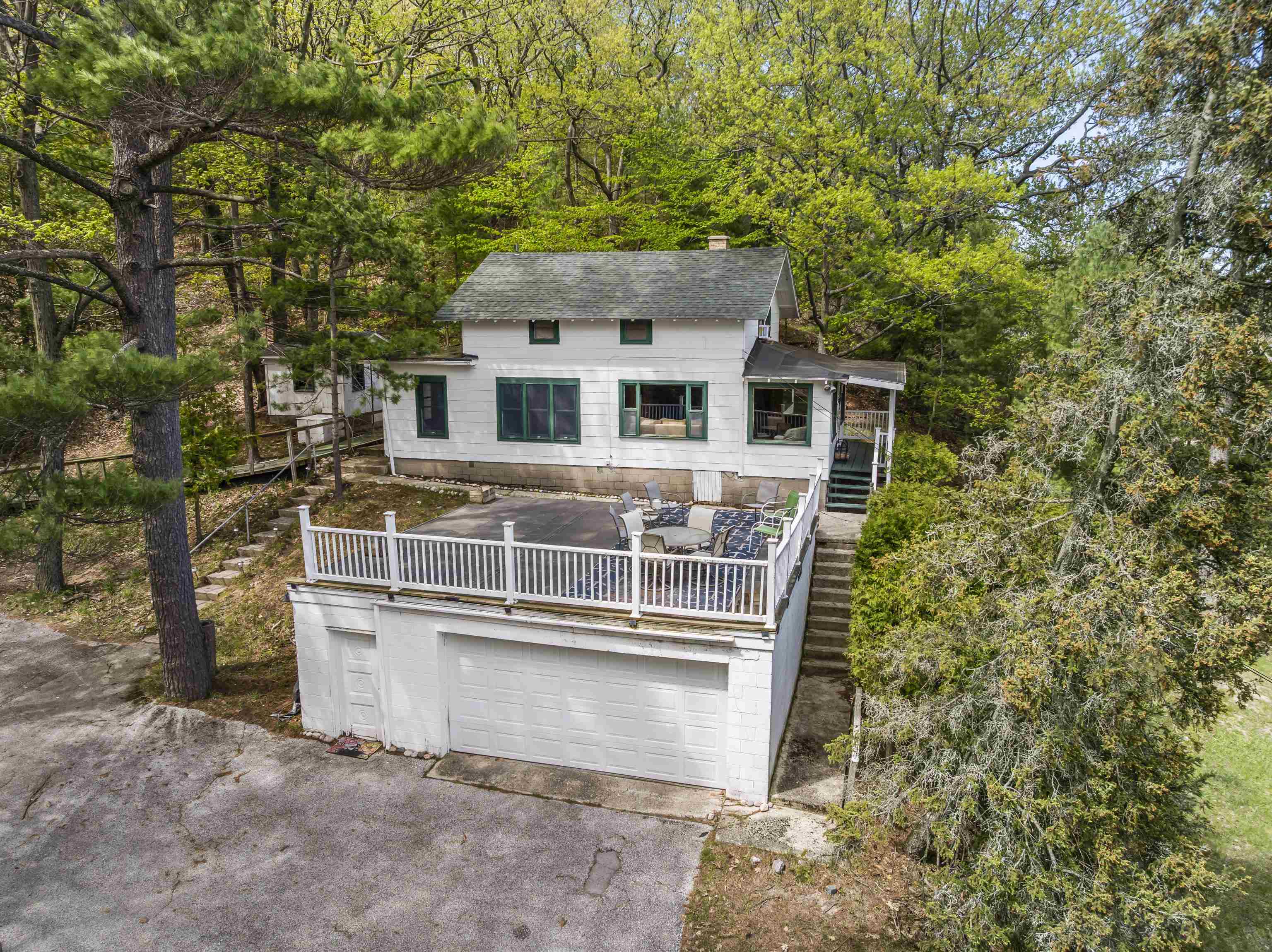 8368 Portage Point Drive Property Photo 46