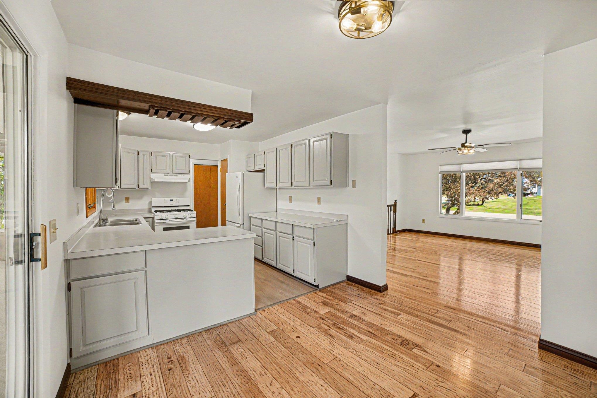 3431 Maradee Court Property Photo 5