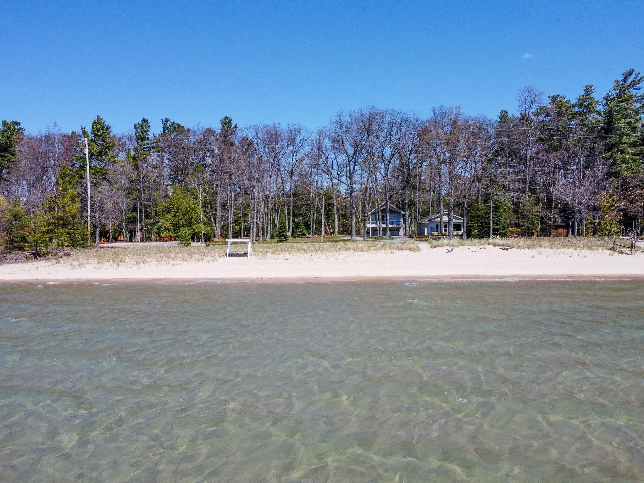 3784 S Lee Point Road Property Photo 3