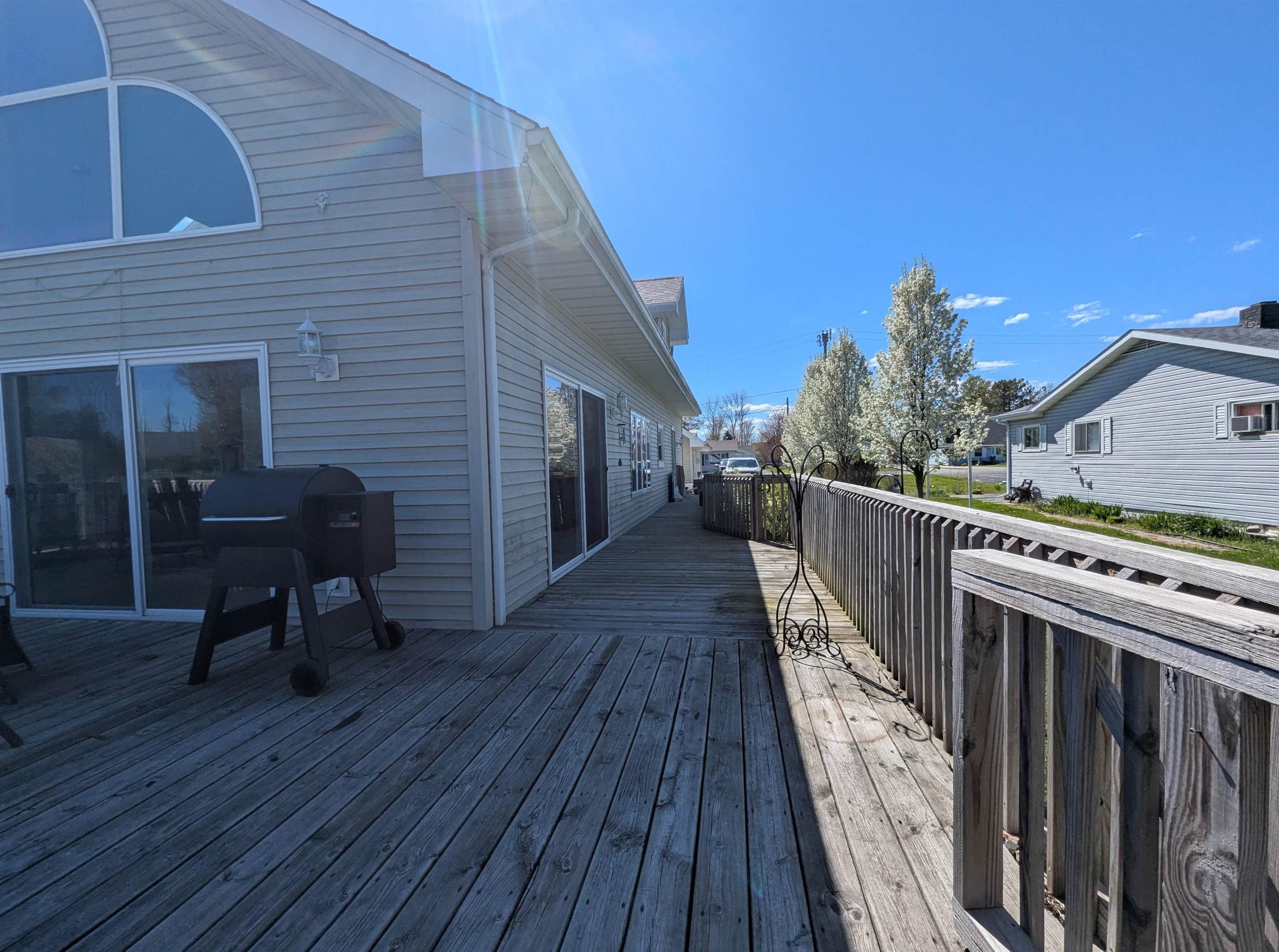 819 Augres River Drive Property Photo 9