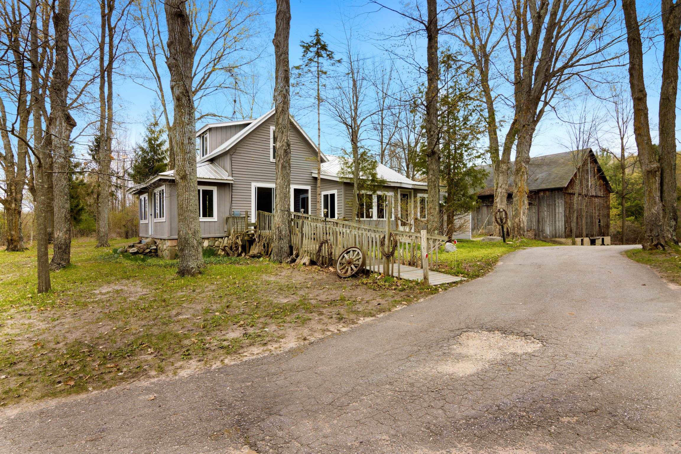 5322 Rushton Road Property Photo 1