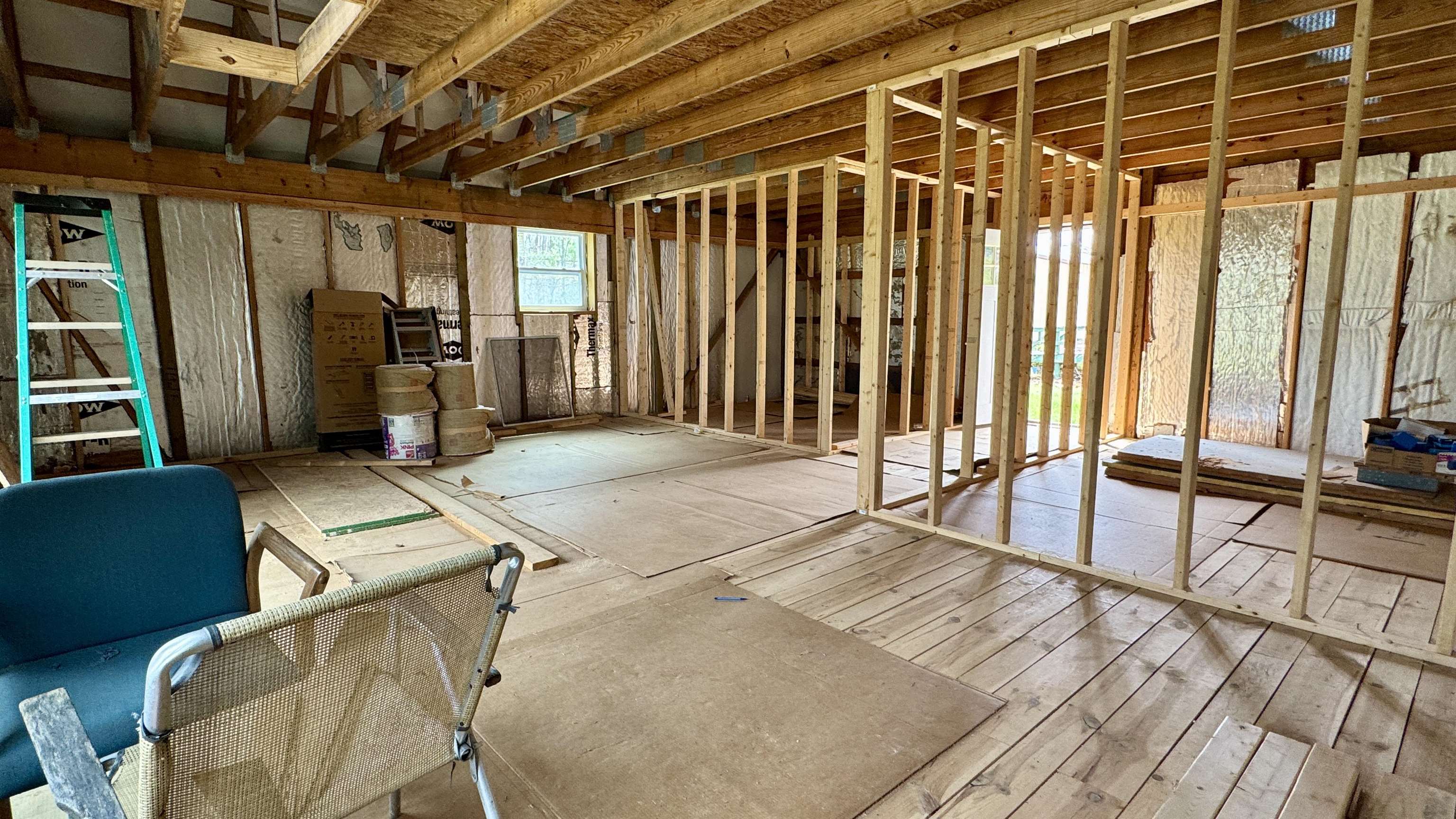 1496 17 Mile Road Property Photo 14