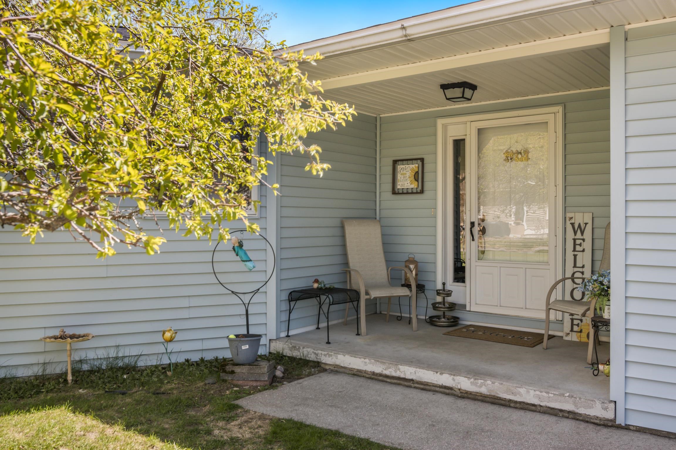12323 Third Street Property Photo 3