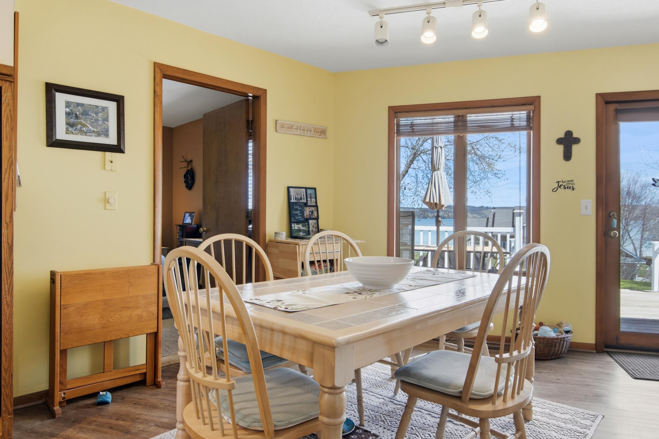 12323 Third Street Property Photo 9
