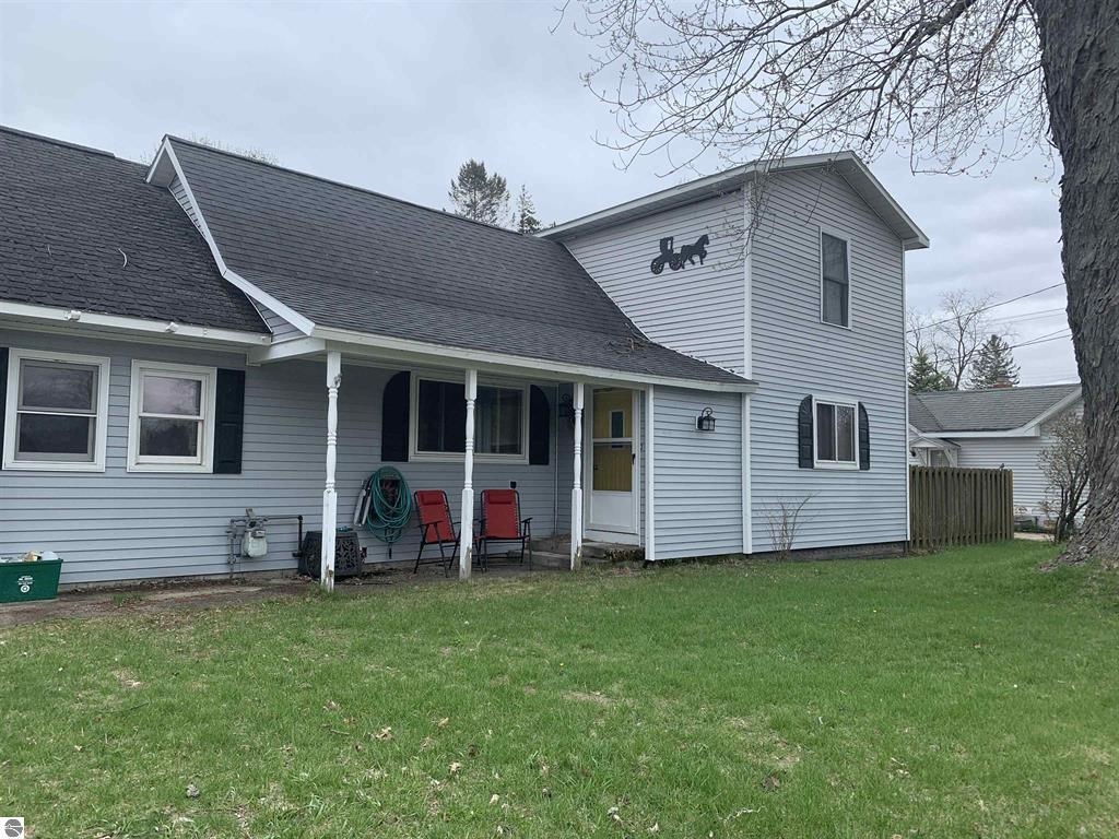817 Walnut Street Property Photo 4