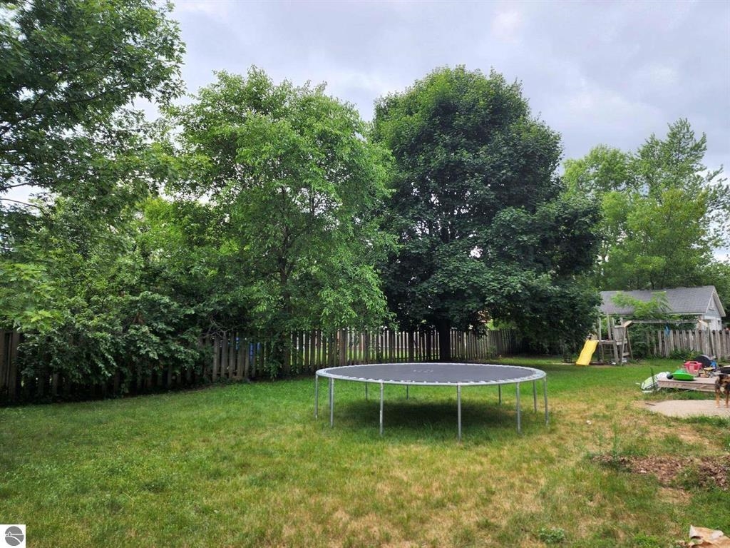 817 Walnut Street Property Photo 11