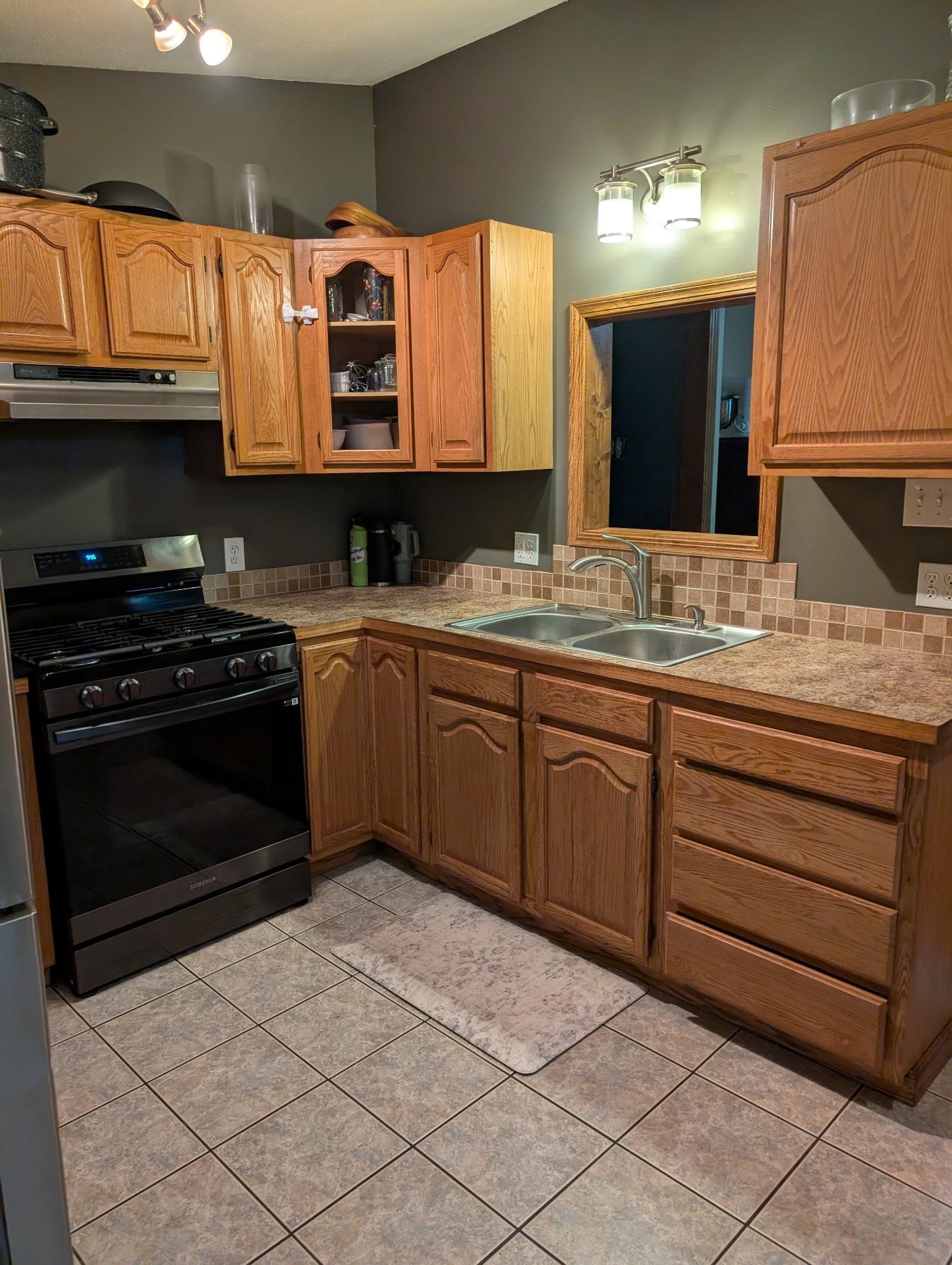 817 Walnut Street Property Photo 27