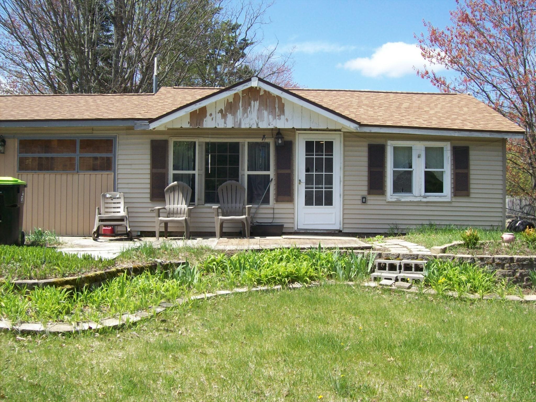1259 Knollwood Drive