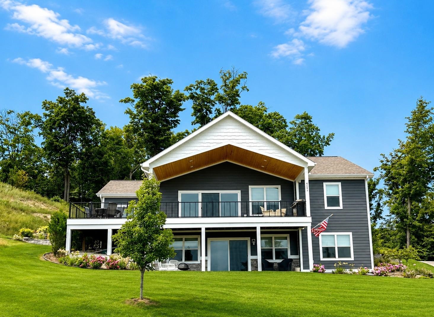 4245 Eagles View Property Photo 2