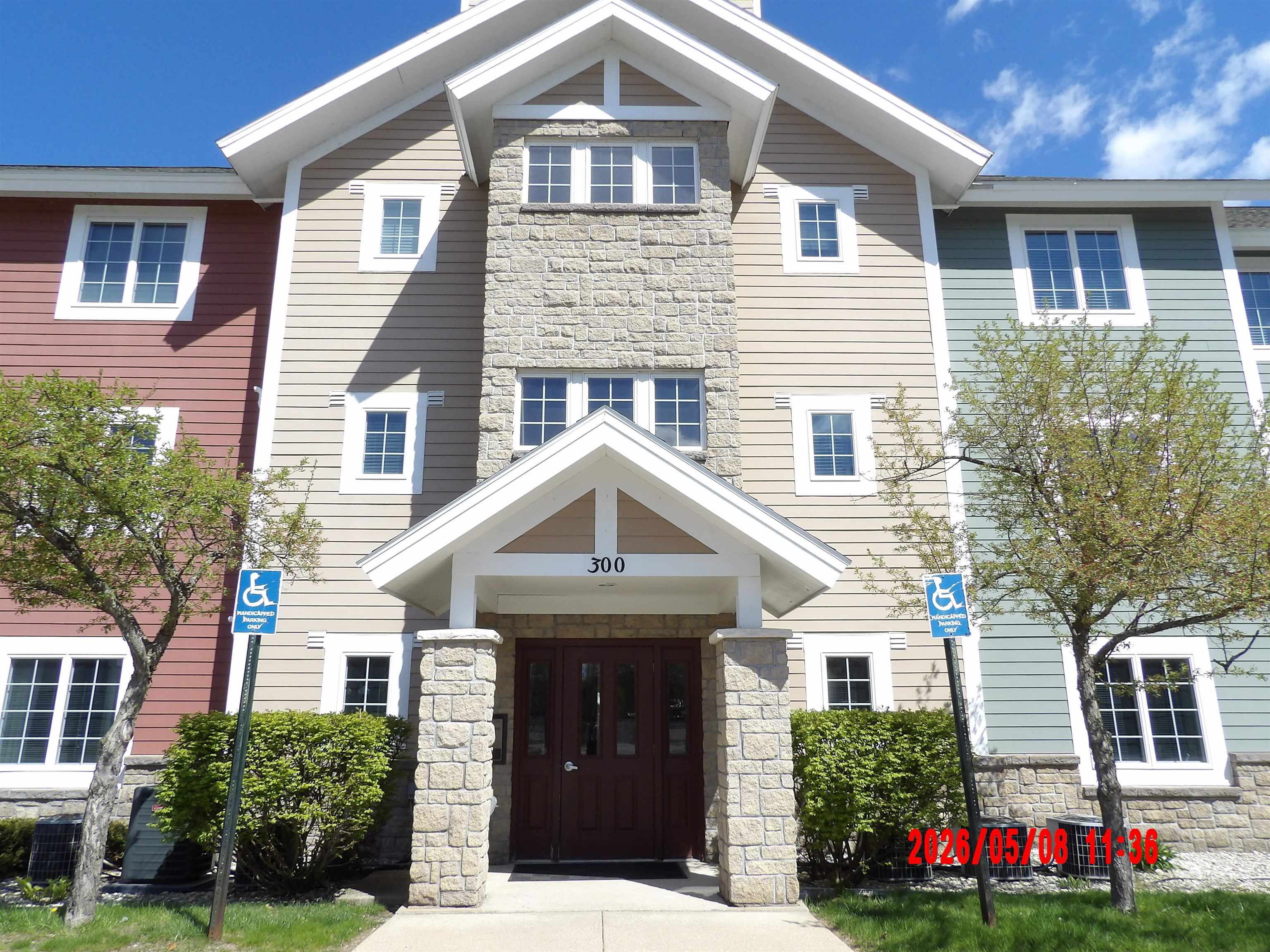 1246 Sunnyside Property Photo 1