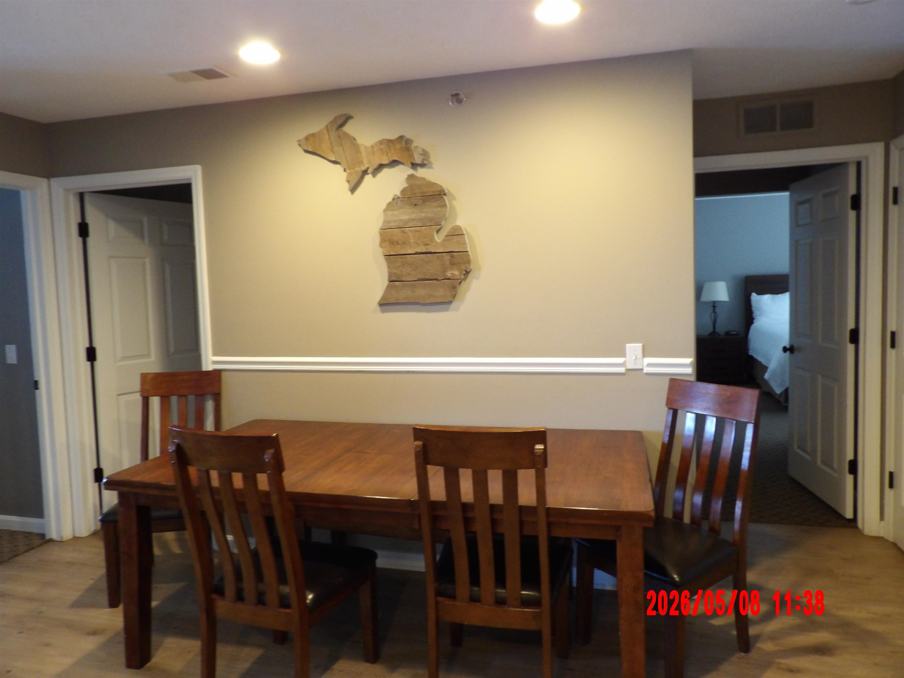 1246 Sunnyside Property Photo 4