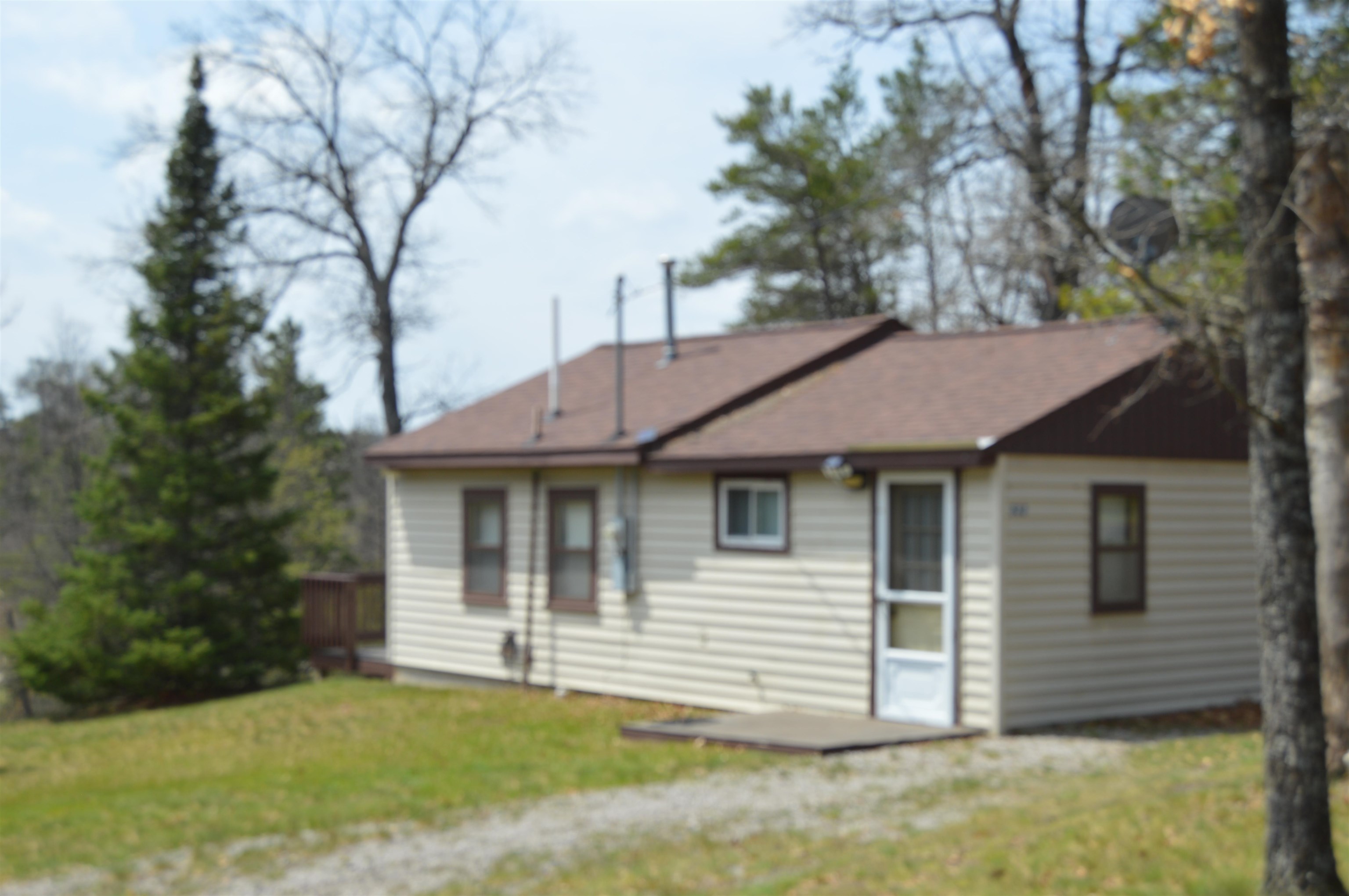 832 Hillcrest Drive Property Photo 1