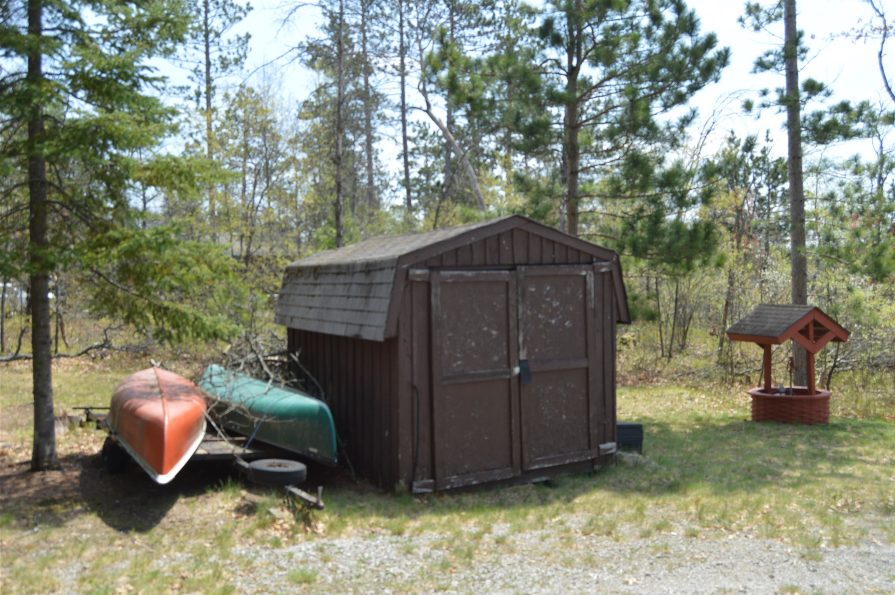 832 Hillcrest Drive Property Photo 3
