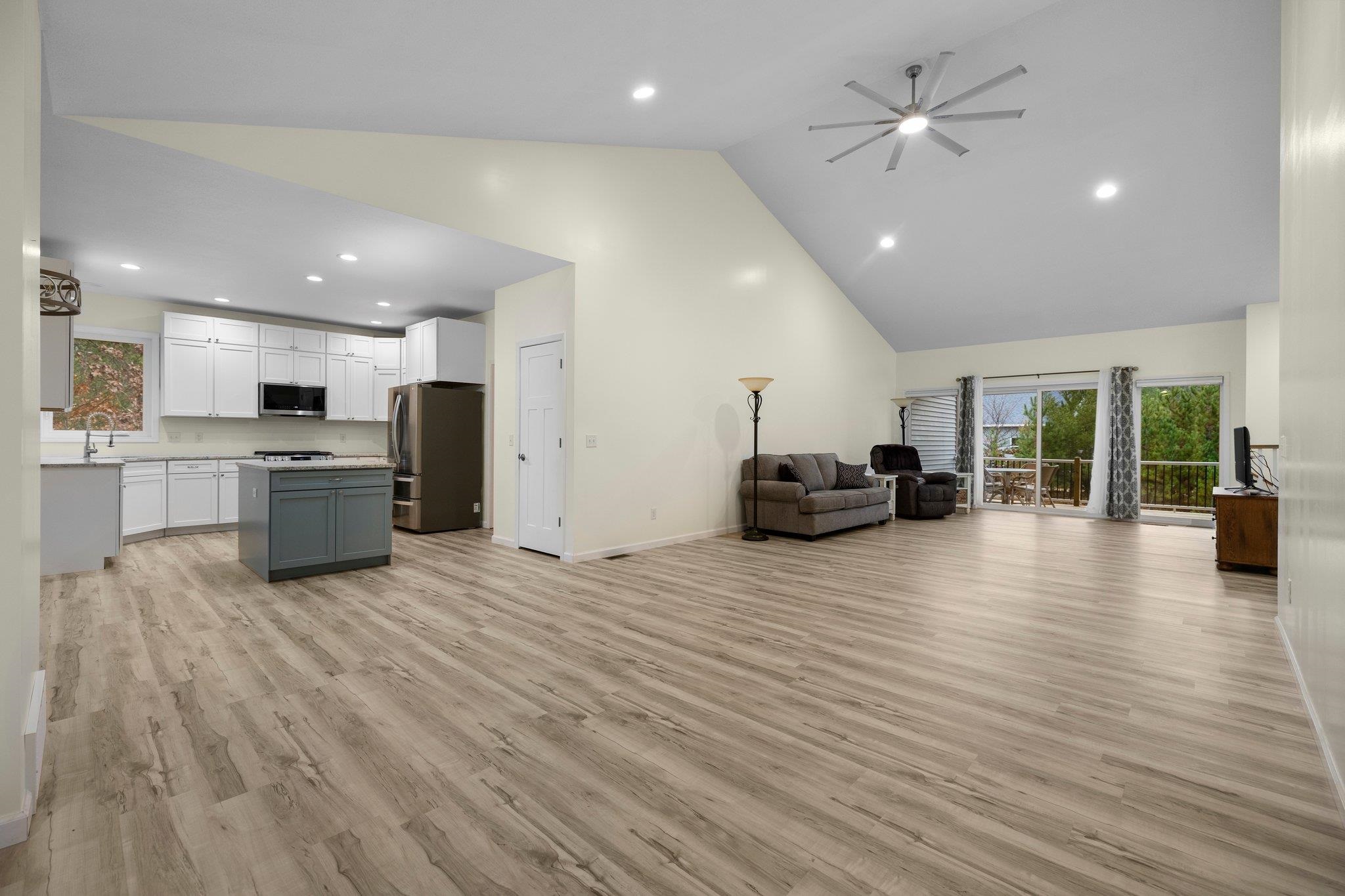 2741 Danbury Road Property Photo 13