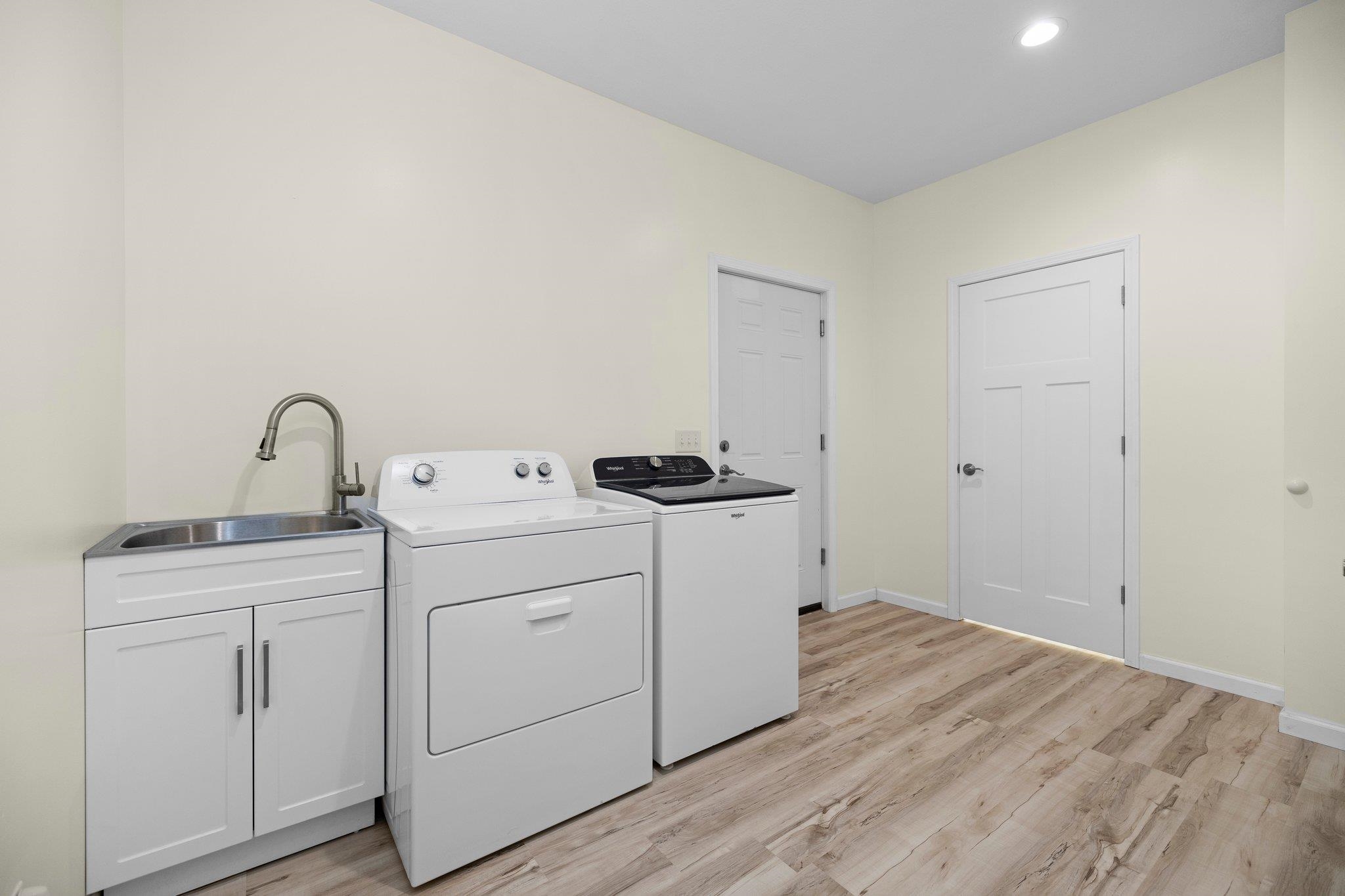 2741 Danbury Road Property Photo 15