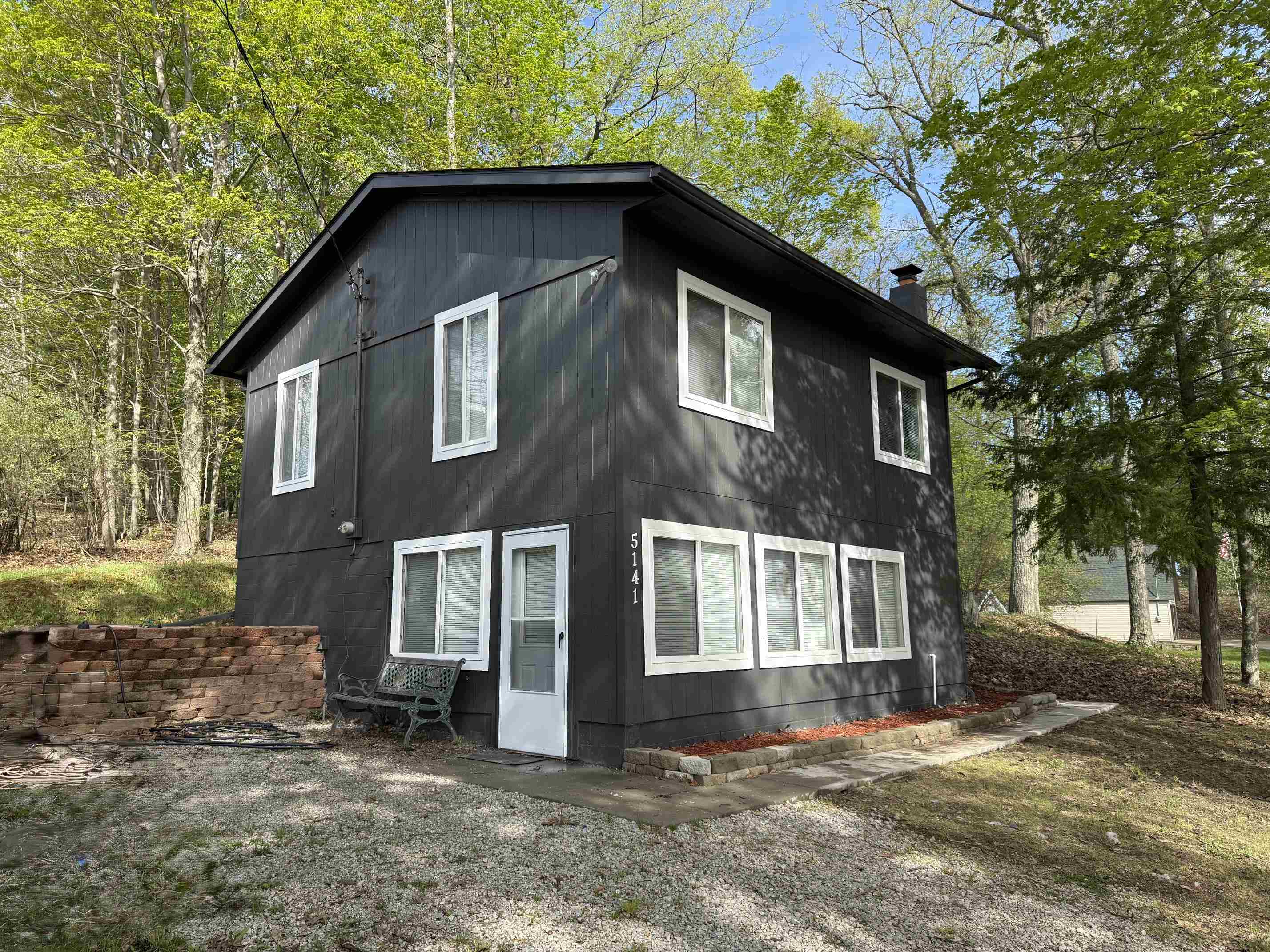 5141 Lake Street Property Photo 1