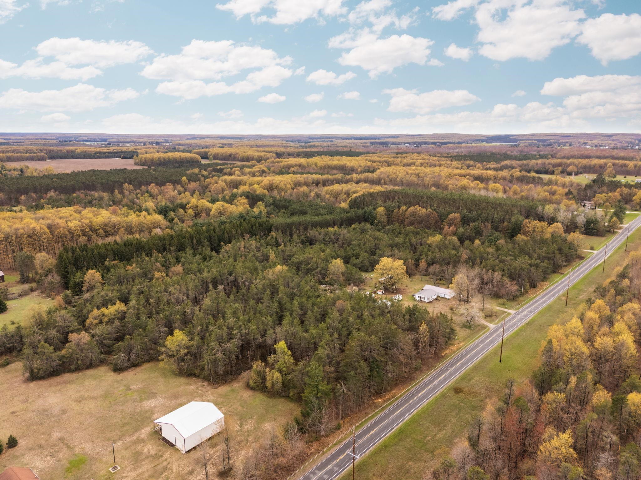 960 E 32 Road Property Photo 6