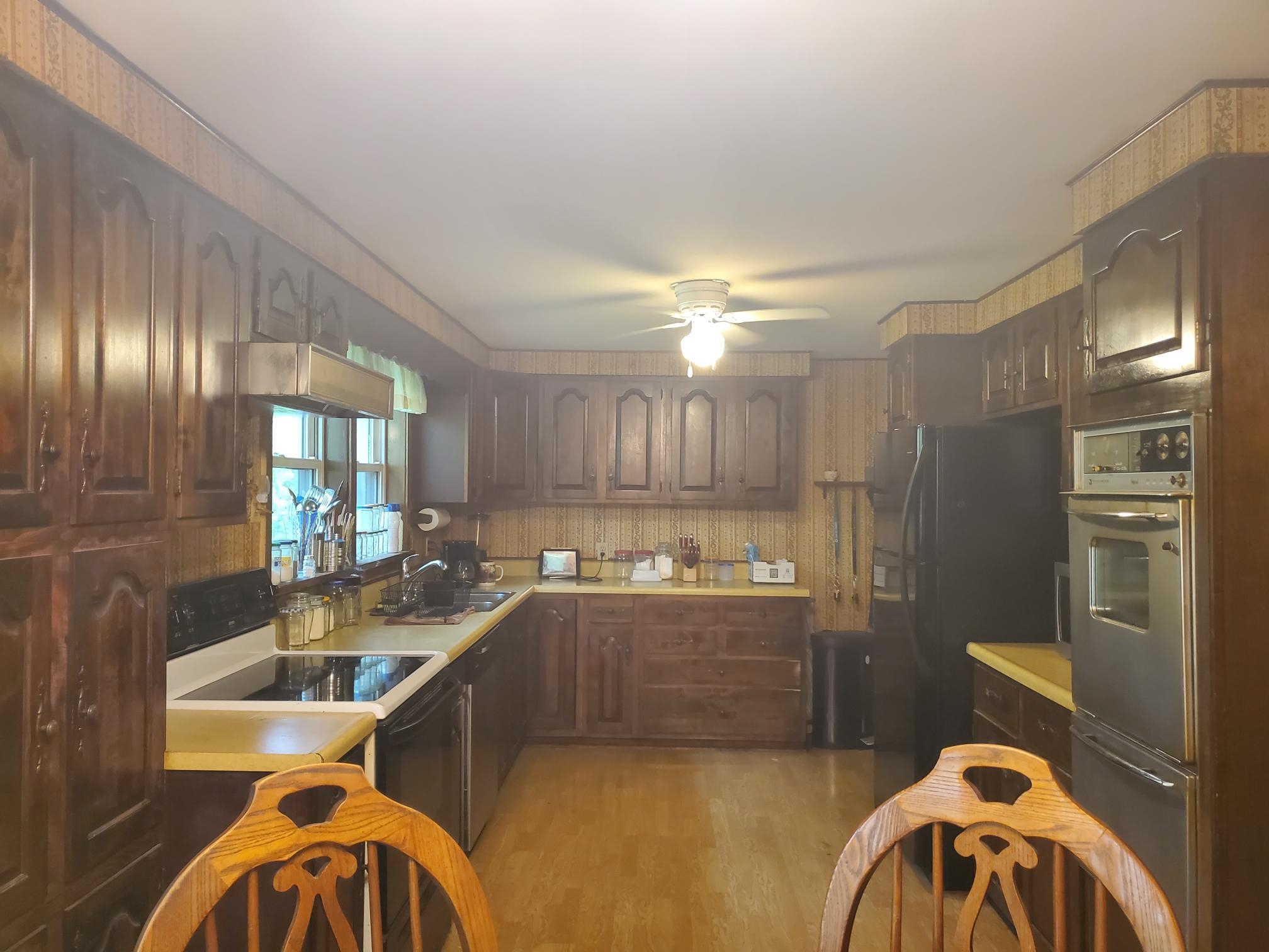 205 Highland Property Photo 8