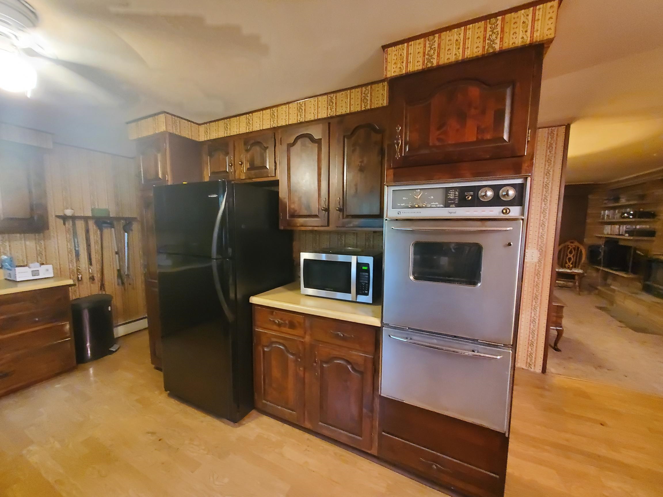 205 Highland Property Photo 9