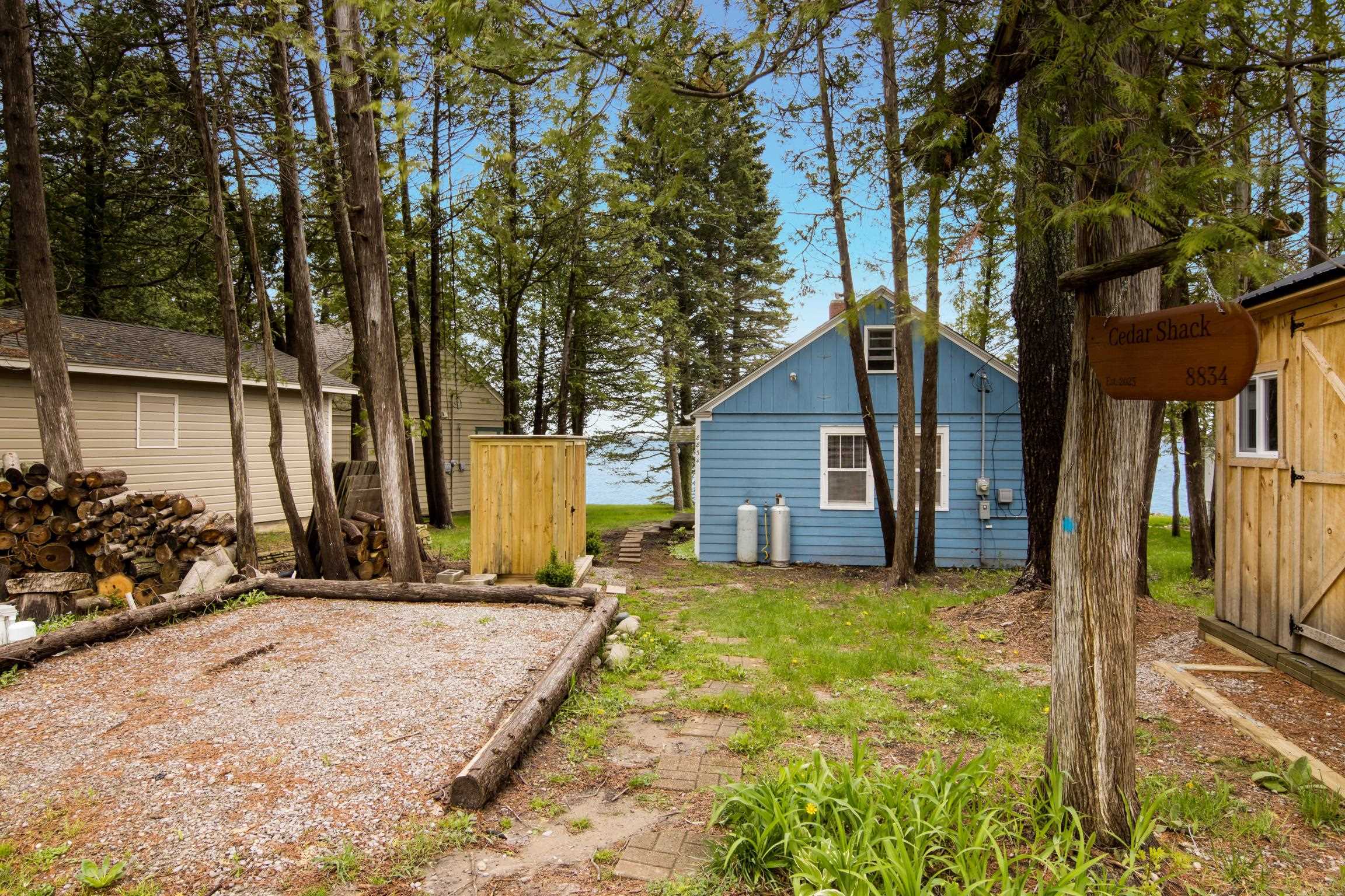 8834 Cedar Street Property Photo 8