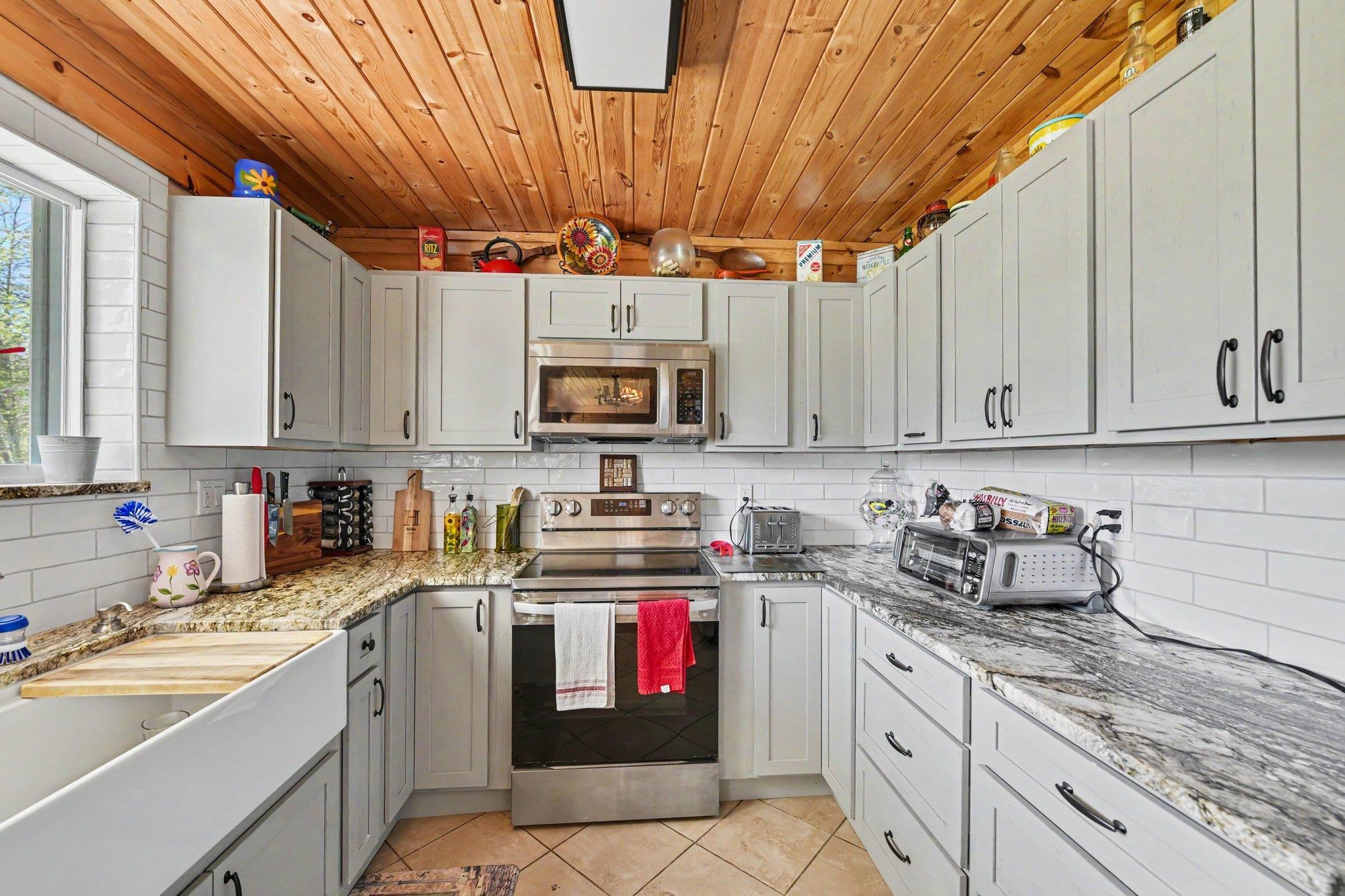 5391 Scholl Road Property Photo 5