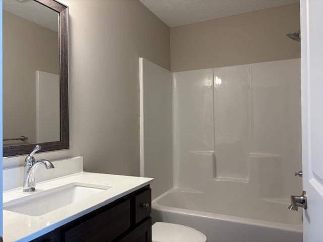 E Walton Road Property Photo 6