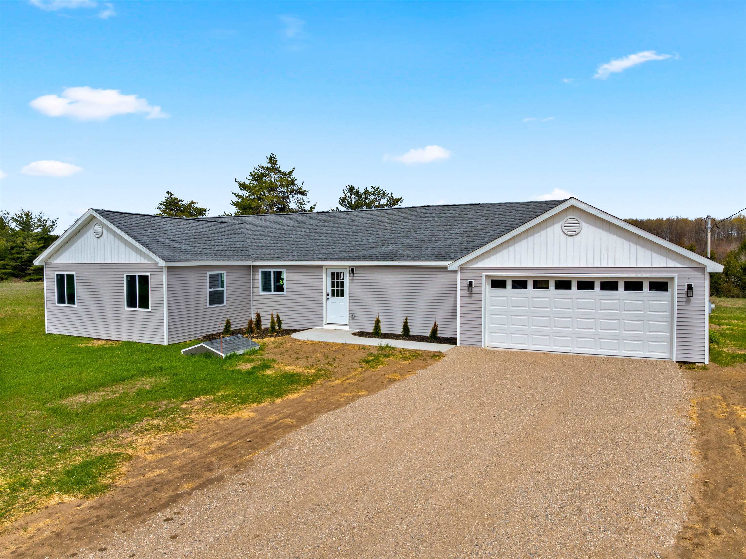 5568 S Us-131 Property Photo 1