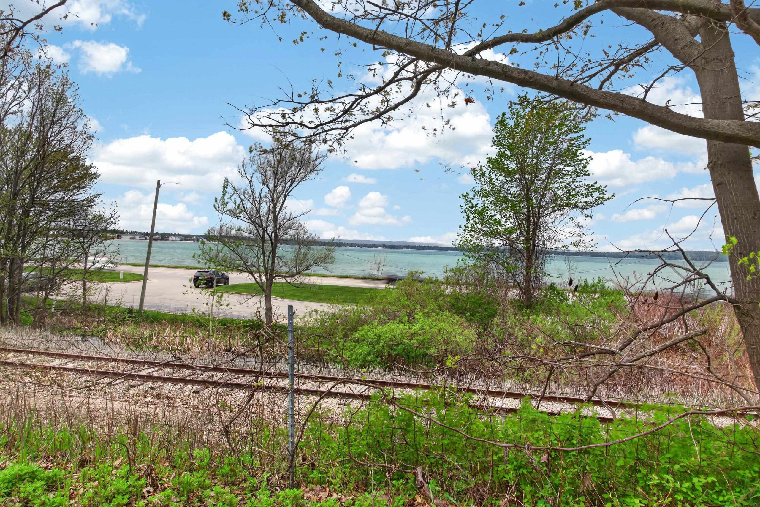 4494 Five Mile Road Property Photo 9