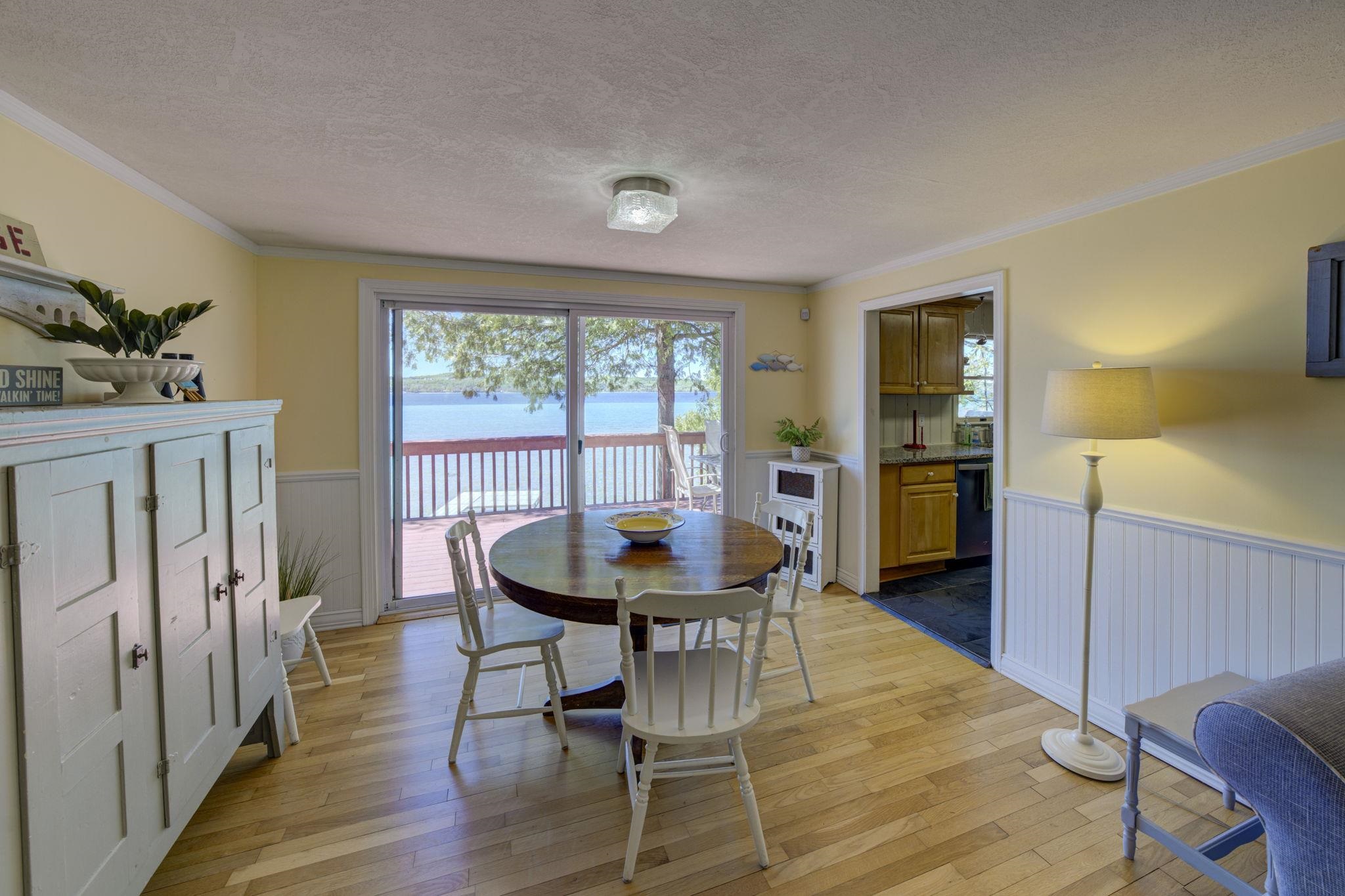 488 S Stony Point Road Property Photo 9