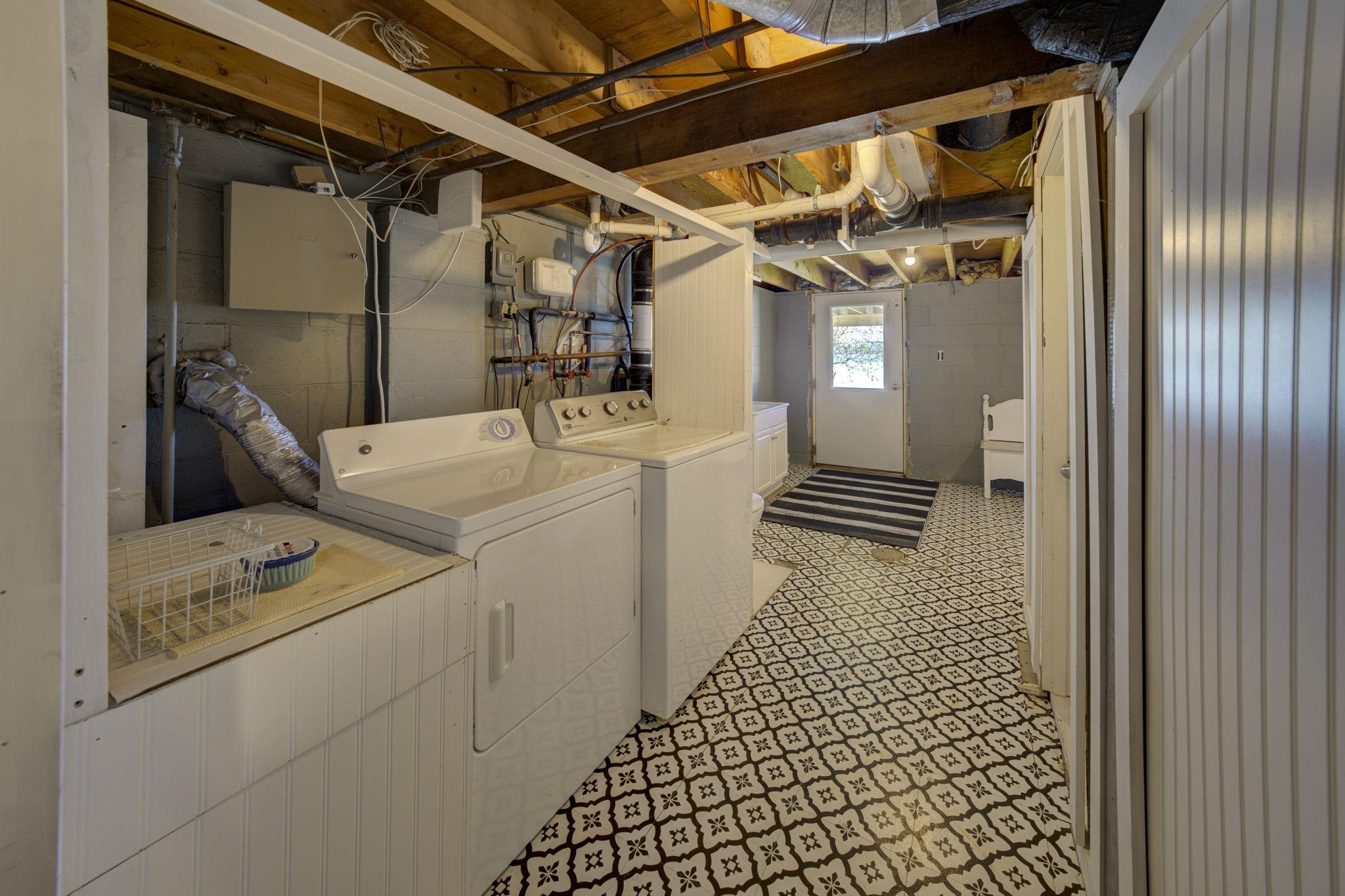488 S Stony Point Road Property Photo 30