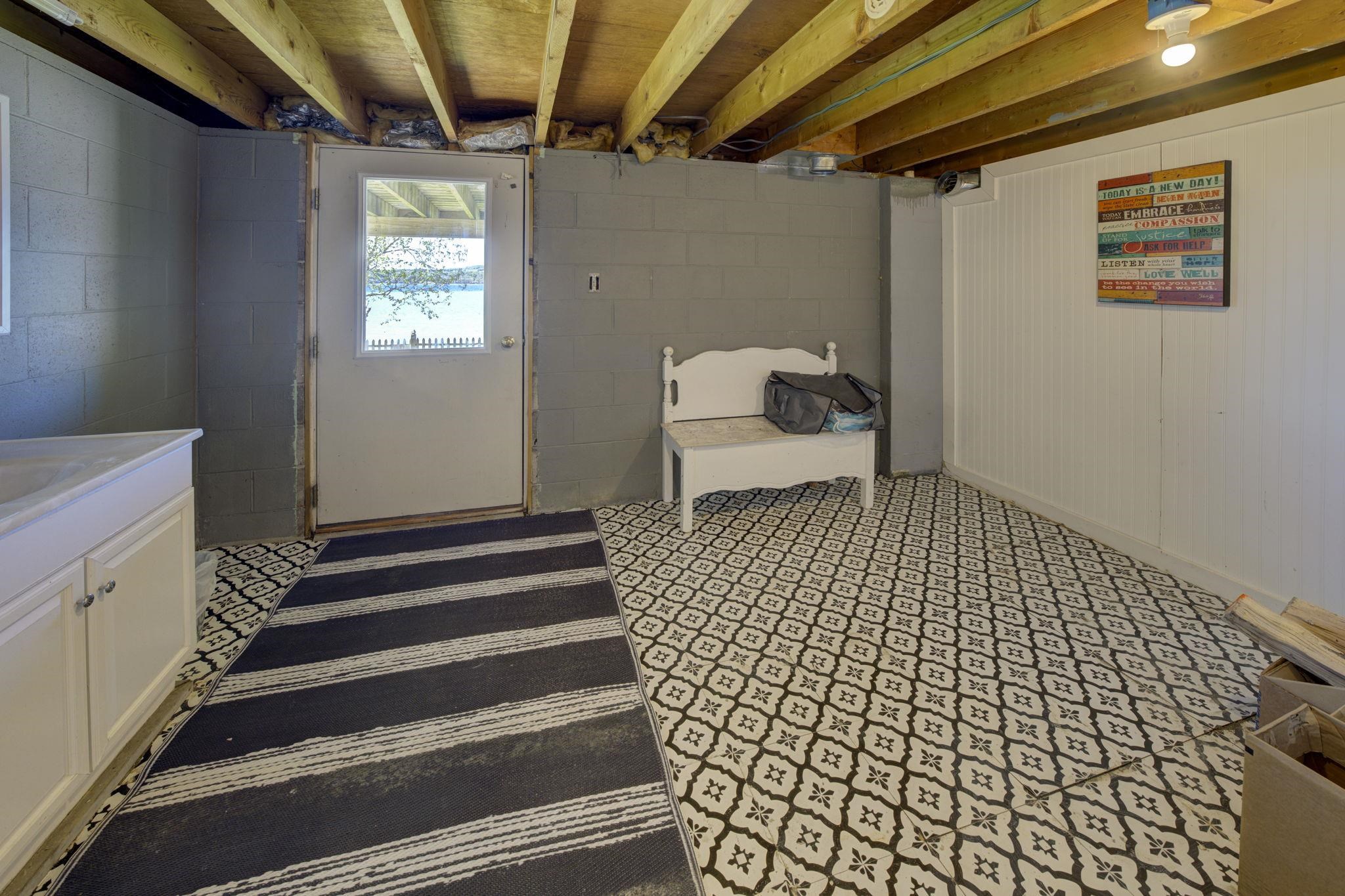 488 S Stony Point Road Property Photo 31