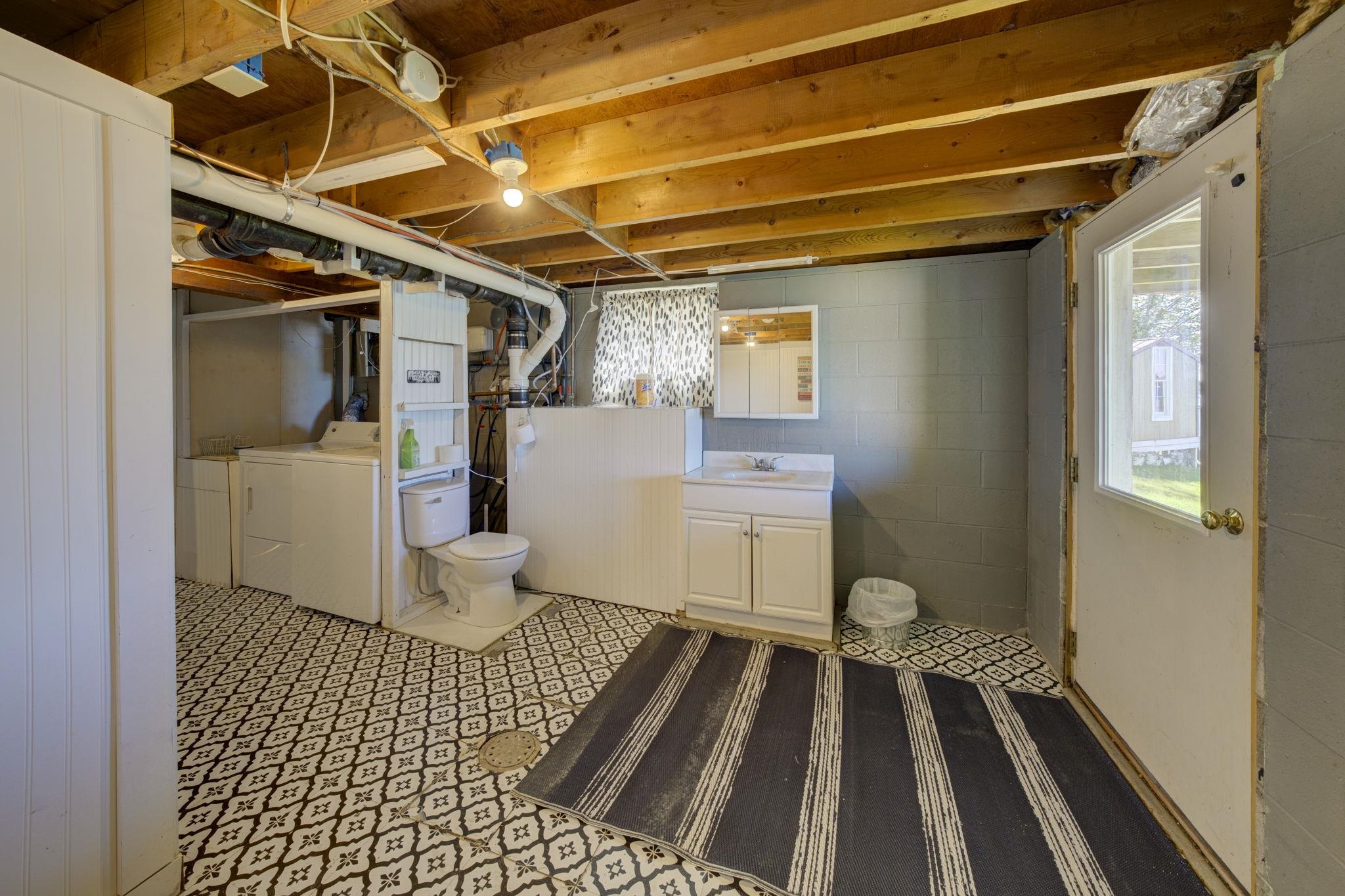 488 S Stony Point Road Property Photo 32