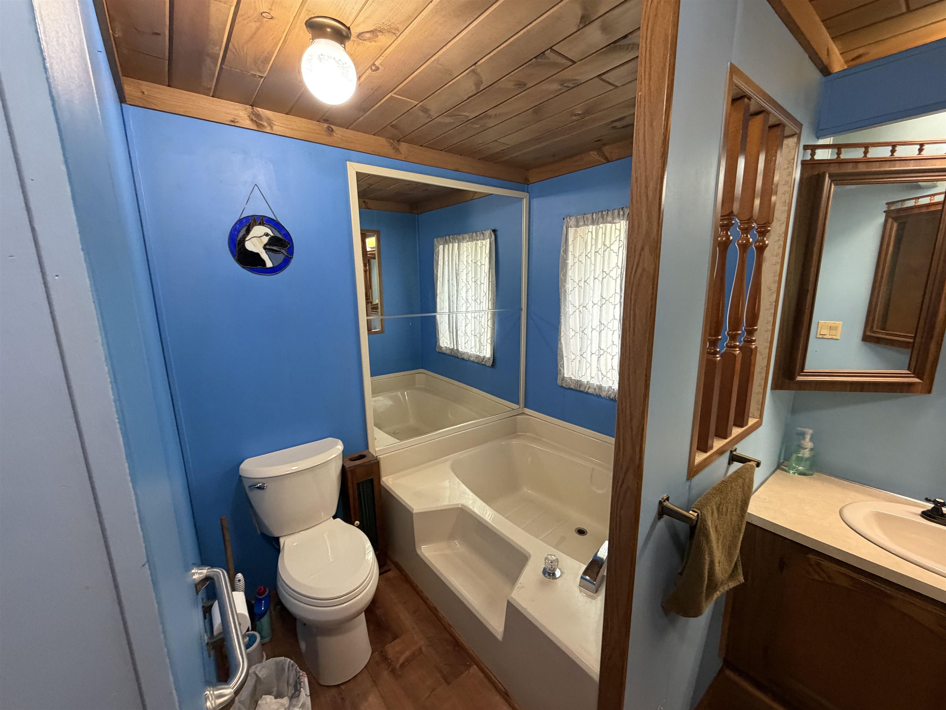 2245 Edgewood Property Photo 12