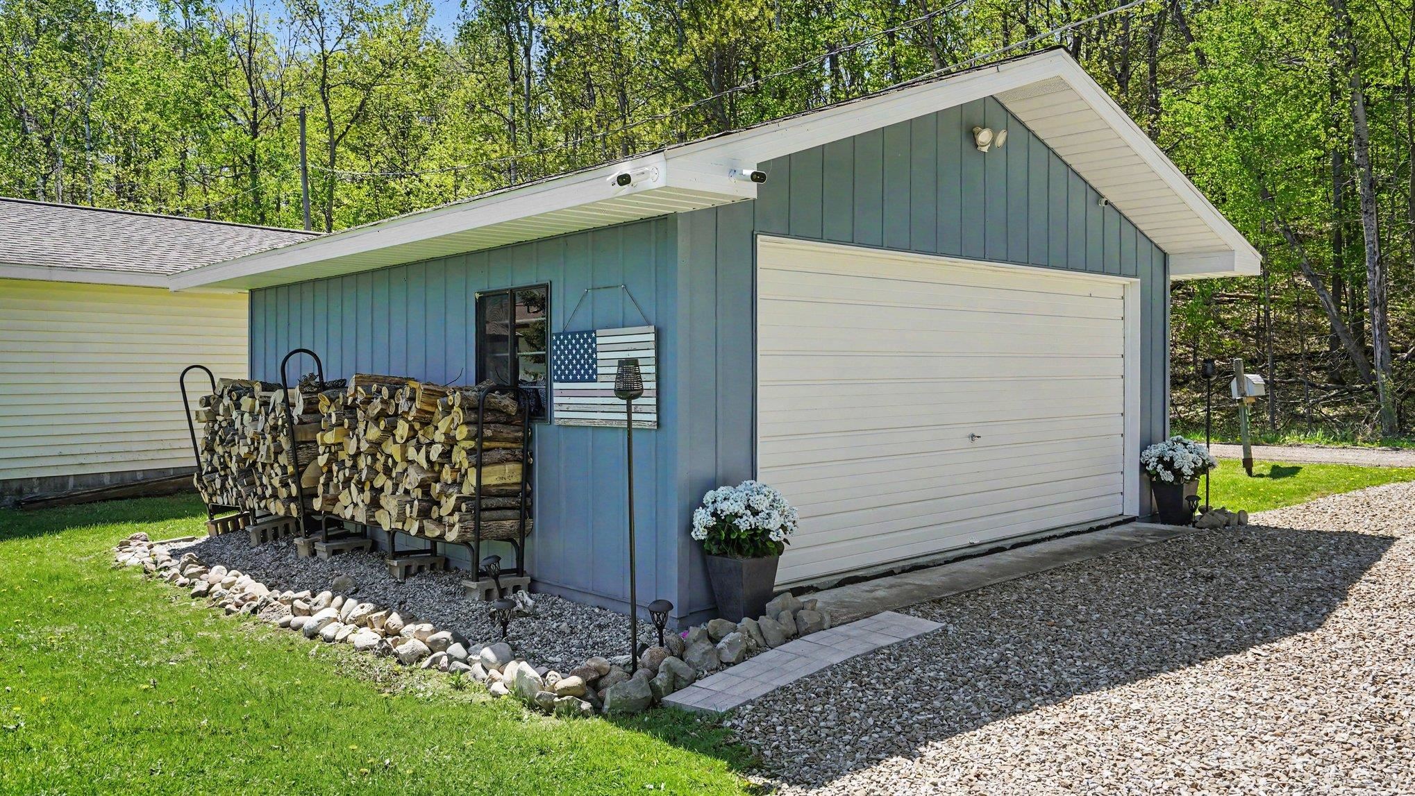4440 Loon Lake Road Property Photo 4