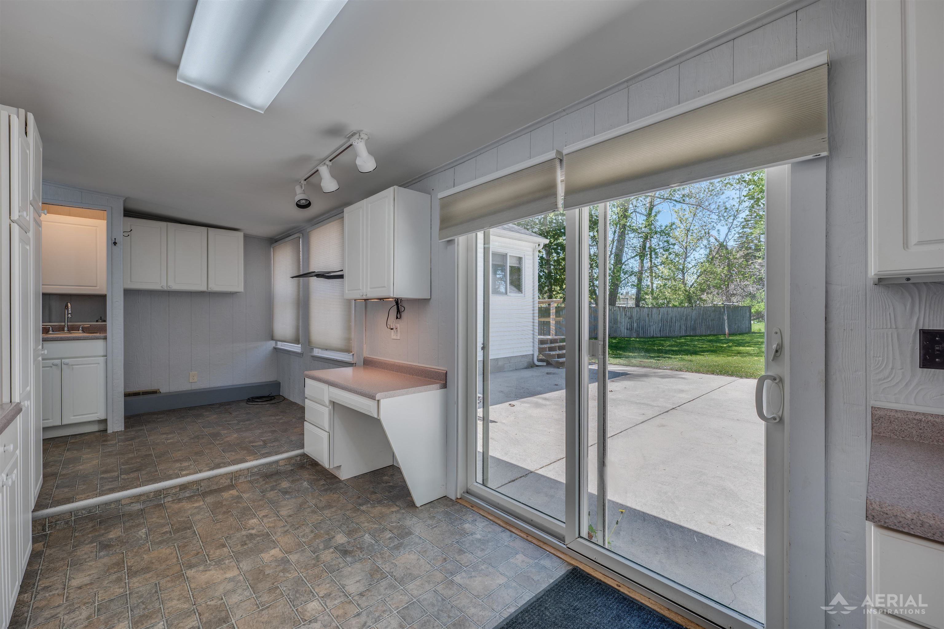311 State Street Property Photo 8