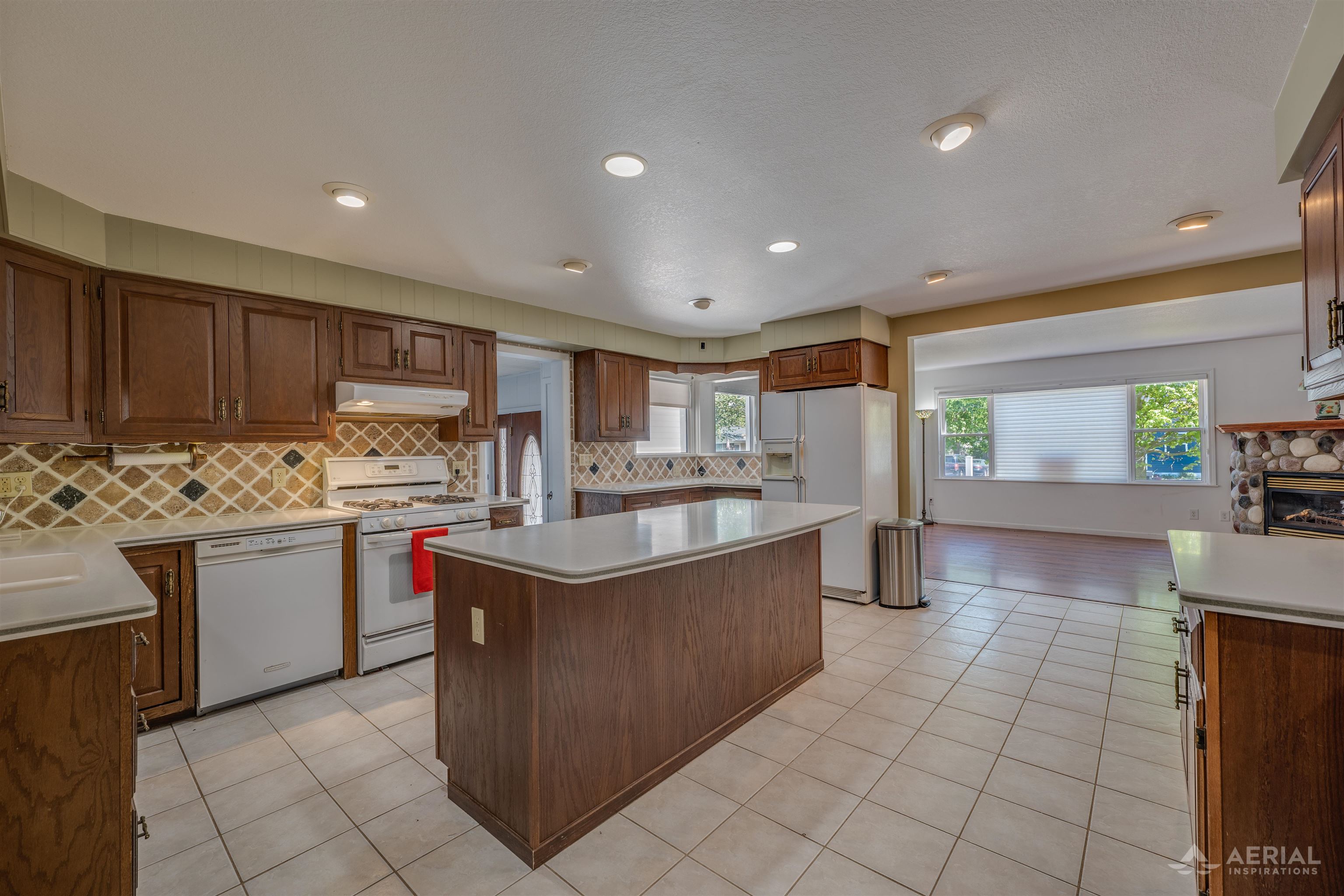 311 State Street Property Photo 11