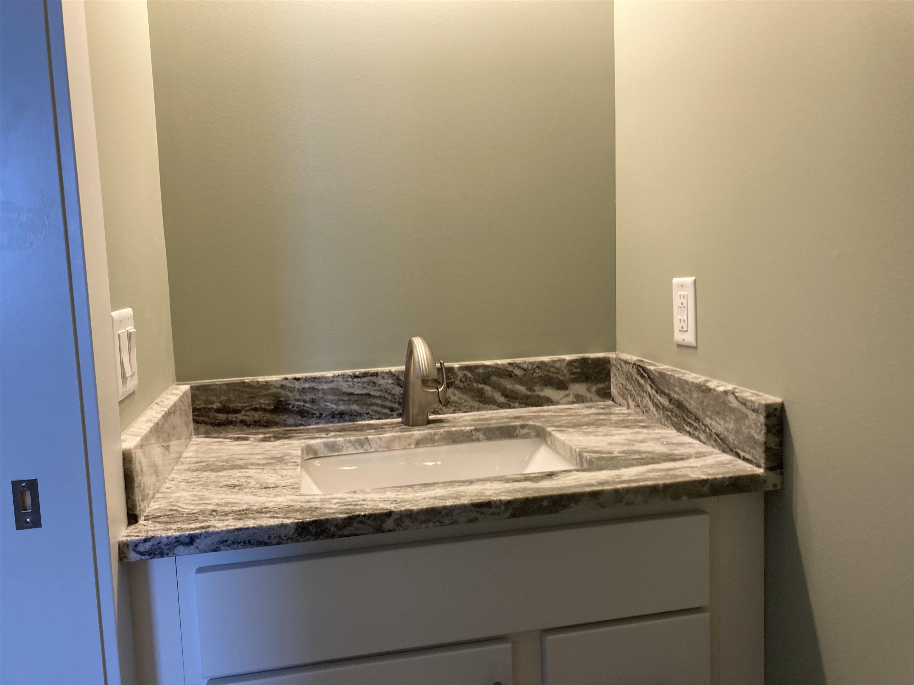 9336 S Flaska Drive Property Photo 13