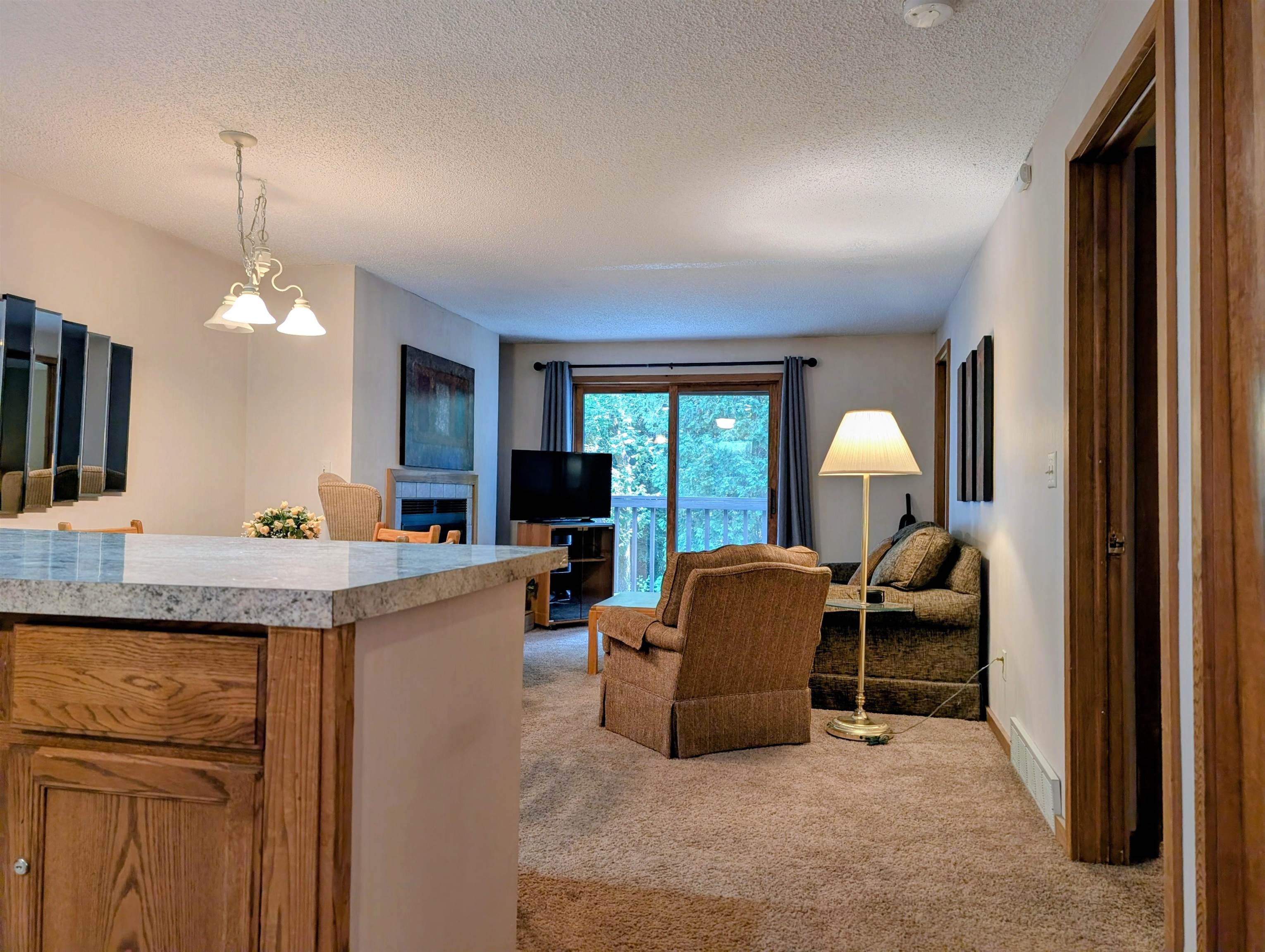 6865 Pinebrook Drive Property Photo 3