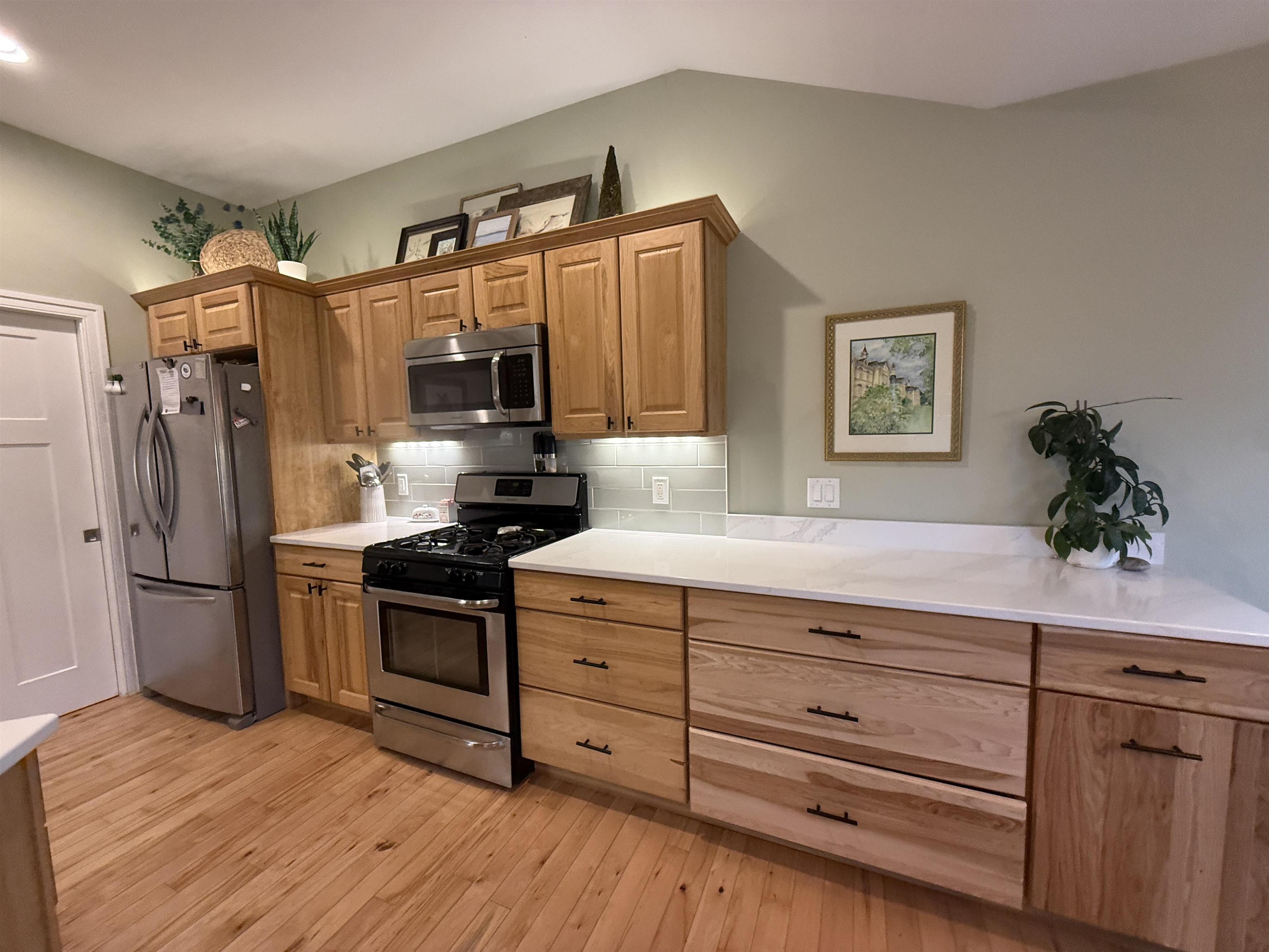 1364 Saffron Circle Property Photo 6