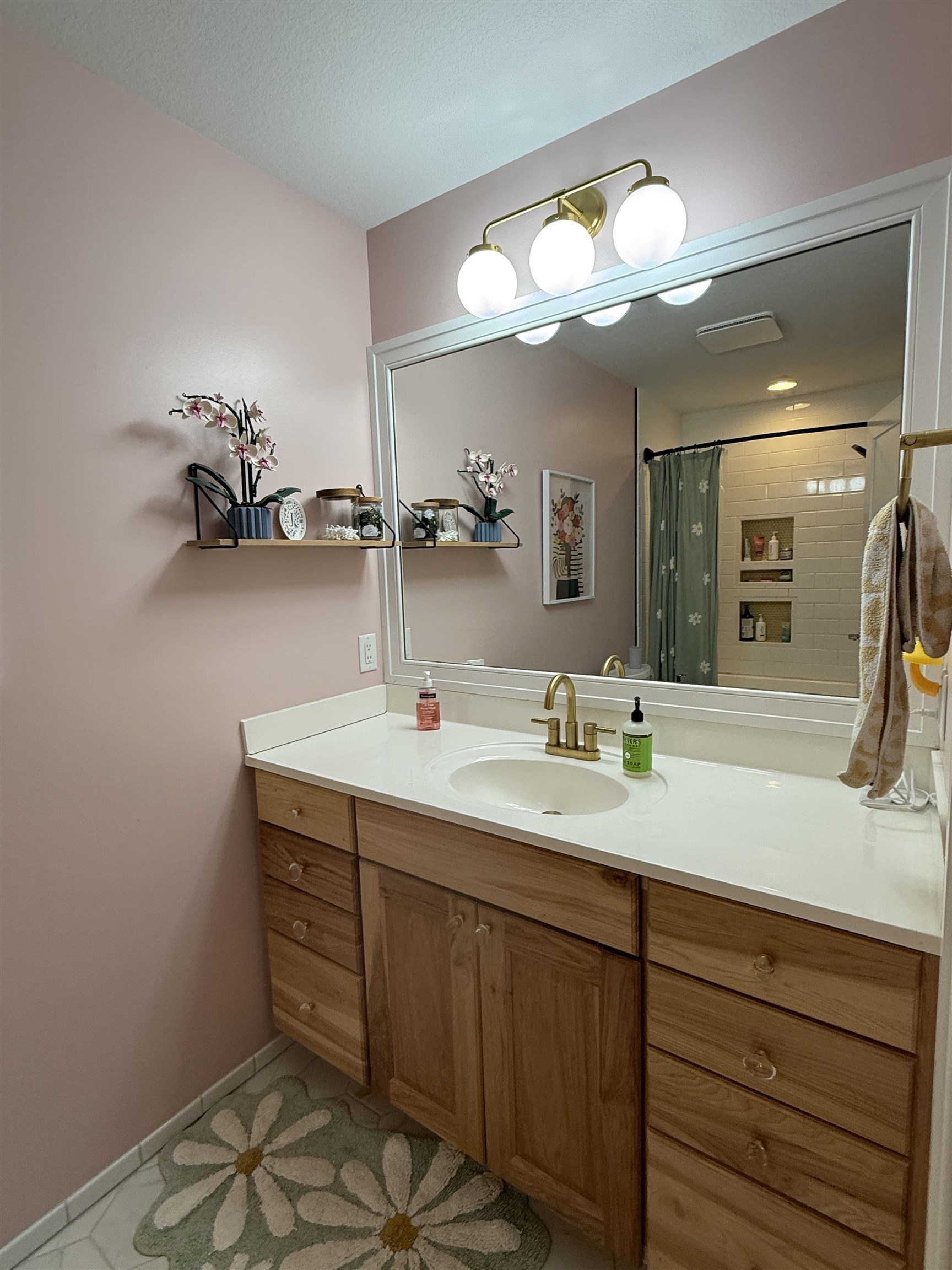 1364 Saffron Circle Property Photo 15