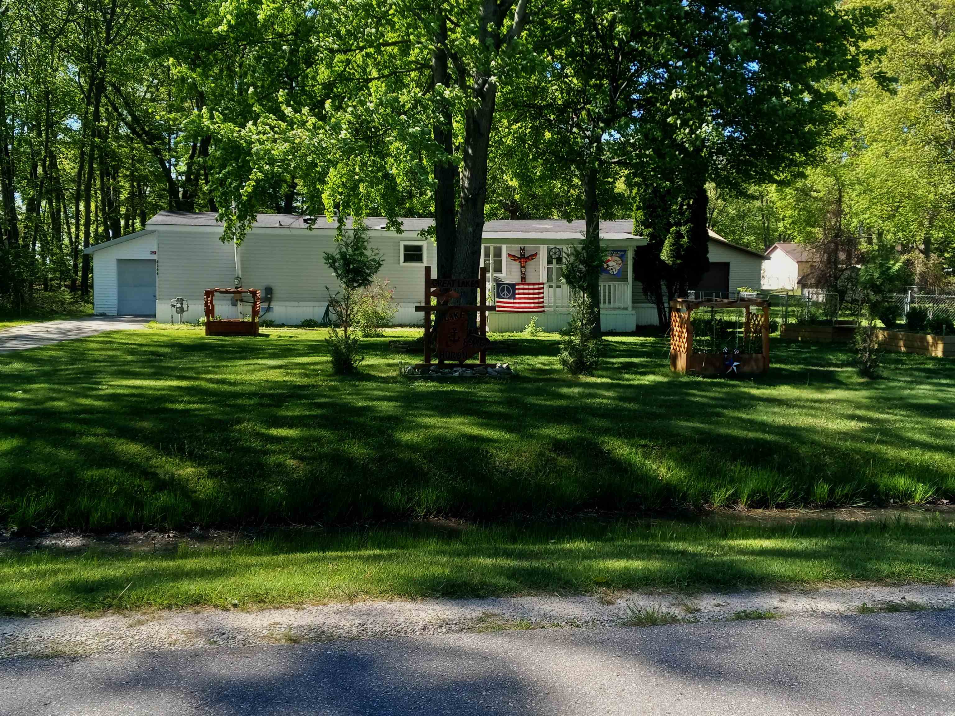 4144 E Anne Street Property Photo 1
