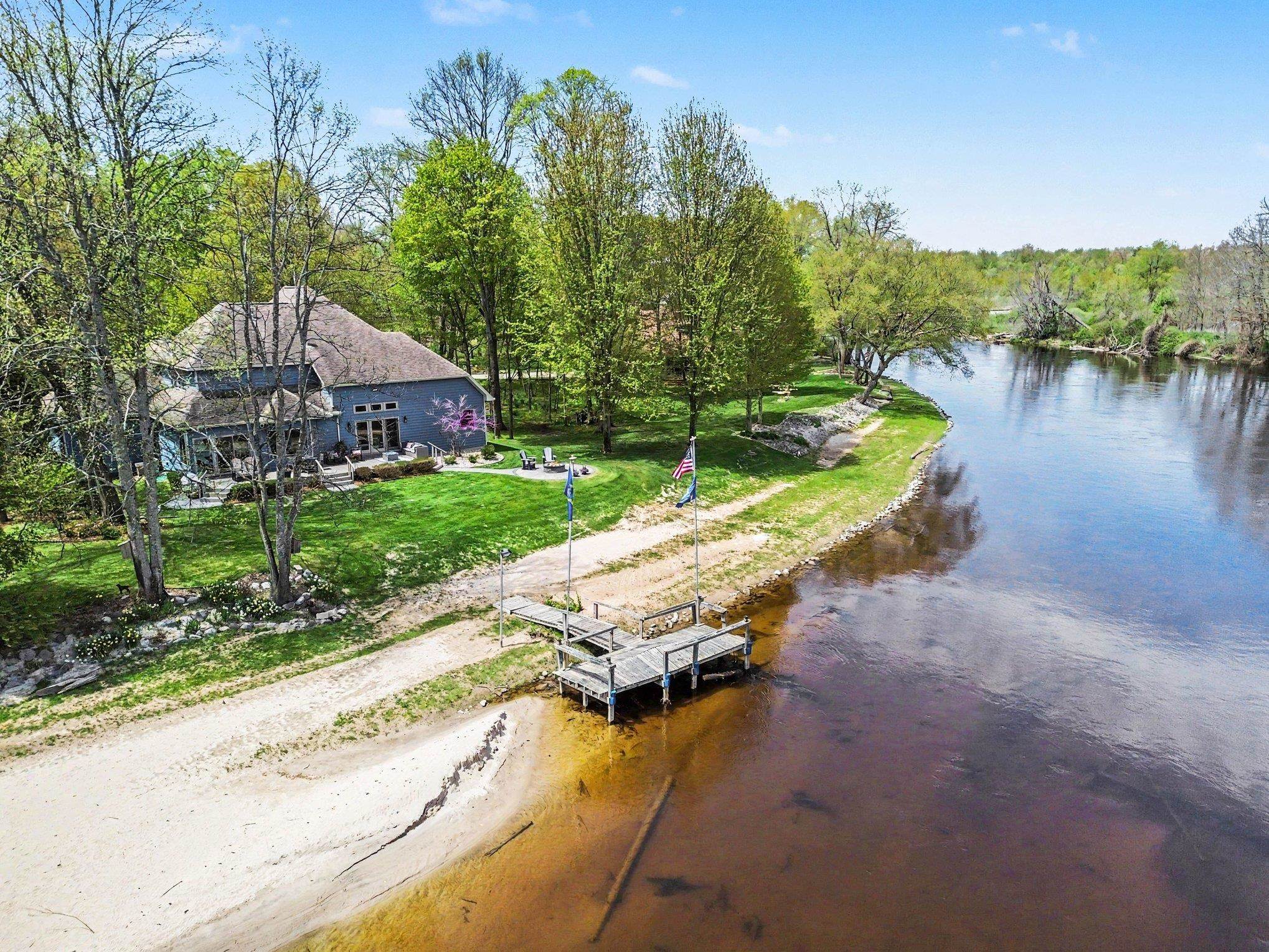 4364 Pointe Place Property Photo 1