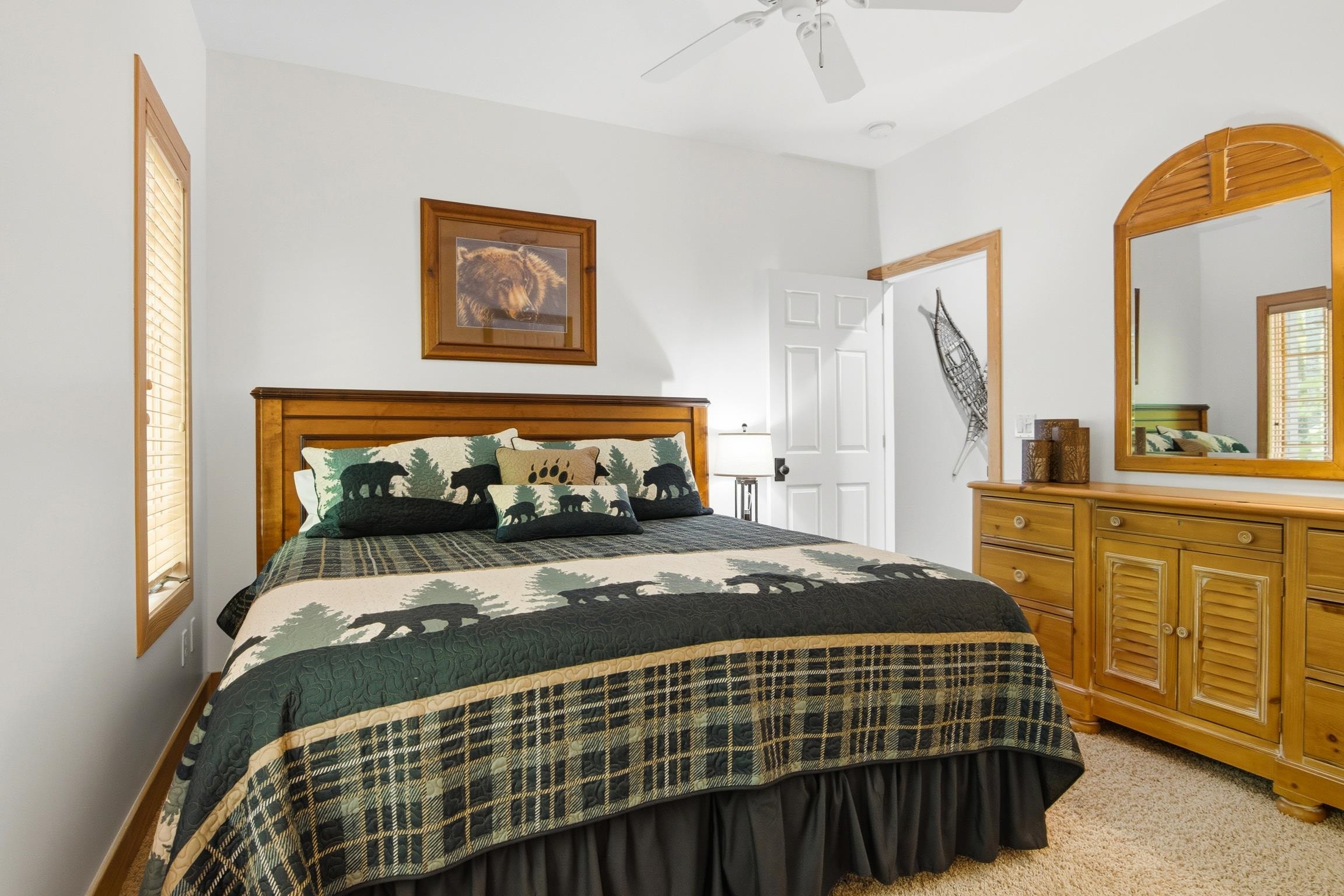 5577 Colonial Drive Property Photo 32